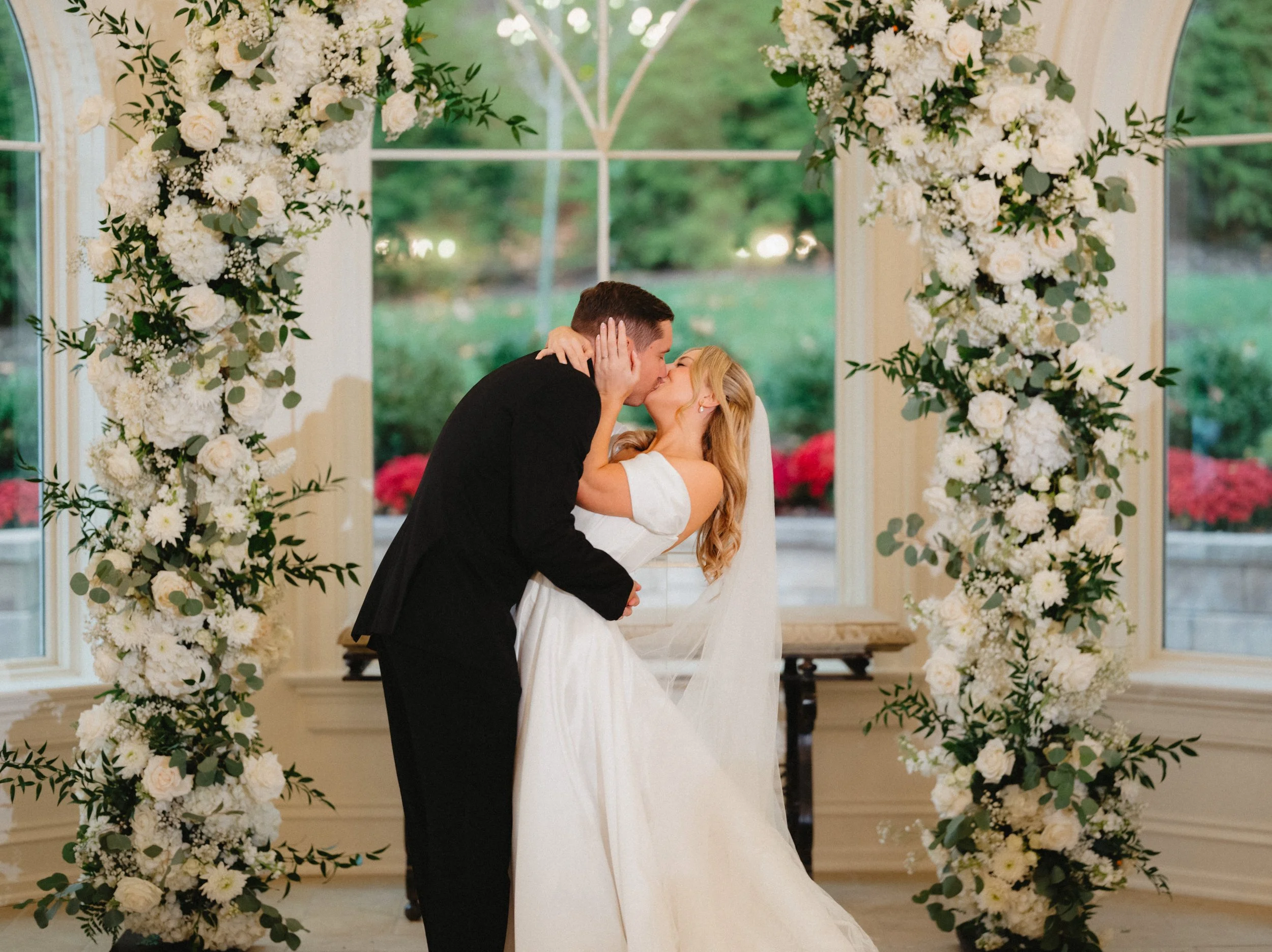 Nanina's In The Park- Wedding Venue-just married.jpg