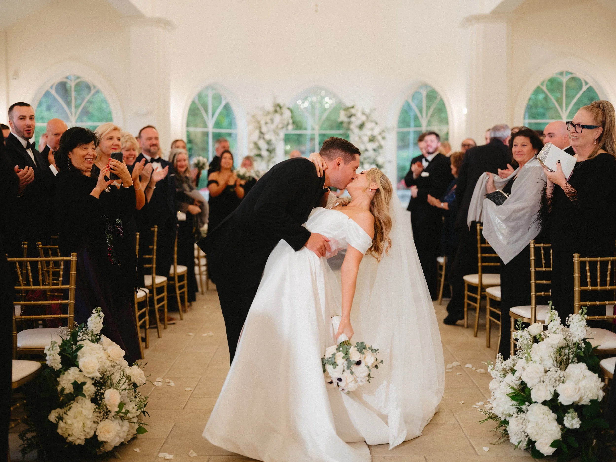 Nanina's In The Park- Wedding Venue-wedding kiss.jpg