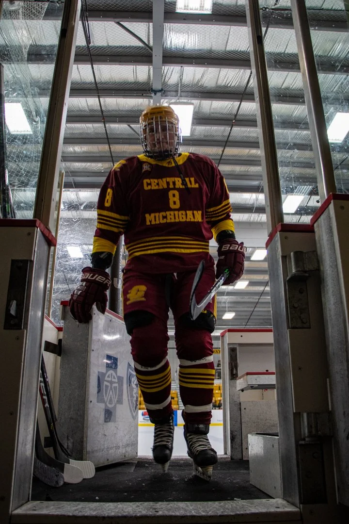 CMU_HockeyD3_11_9_21_12.jpg