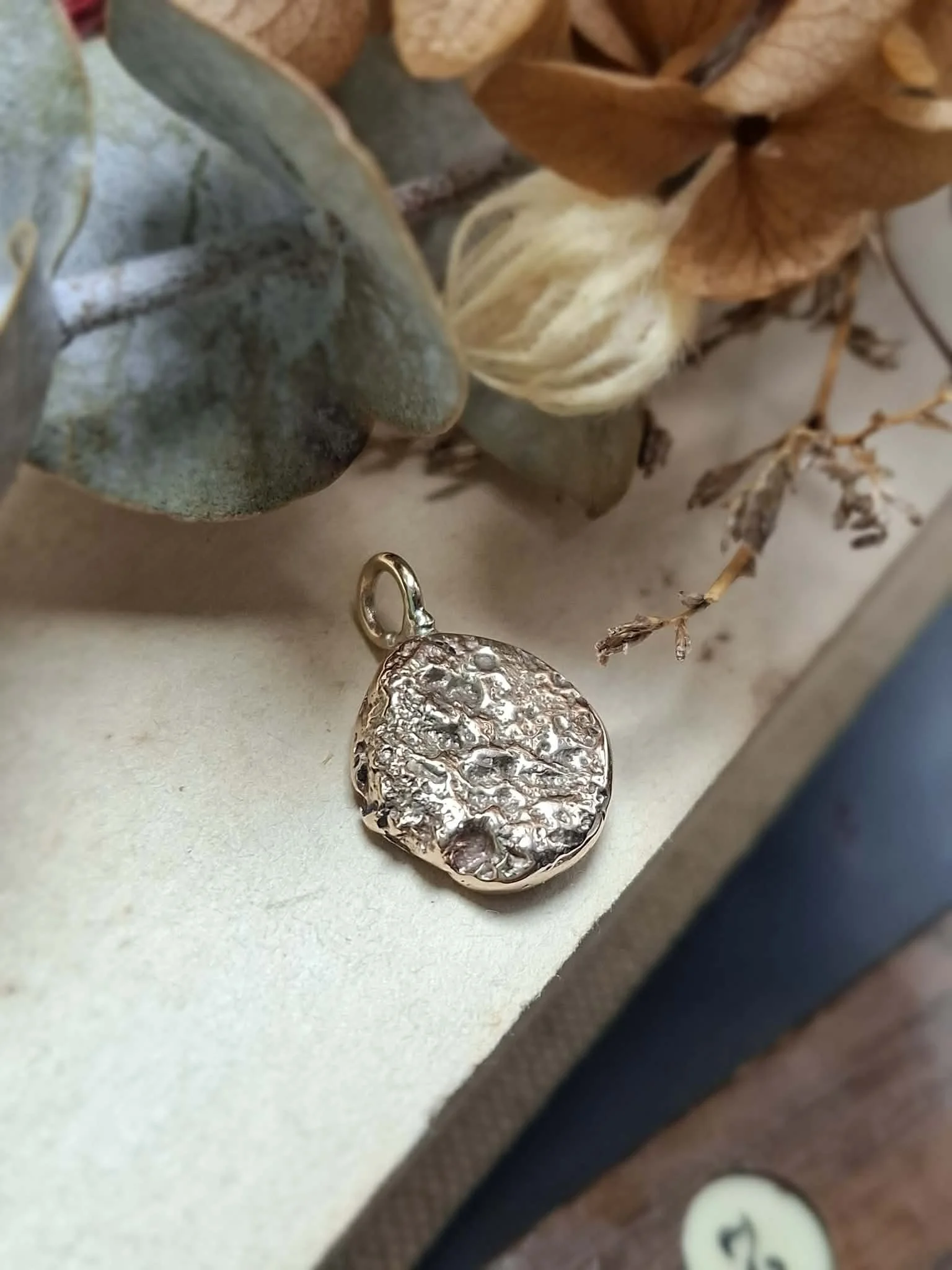 Memorial jewellery, ashes jewellery, cremation jewellery in sterling silver or 9ct gold