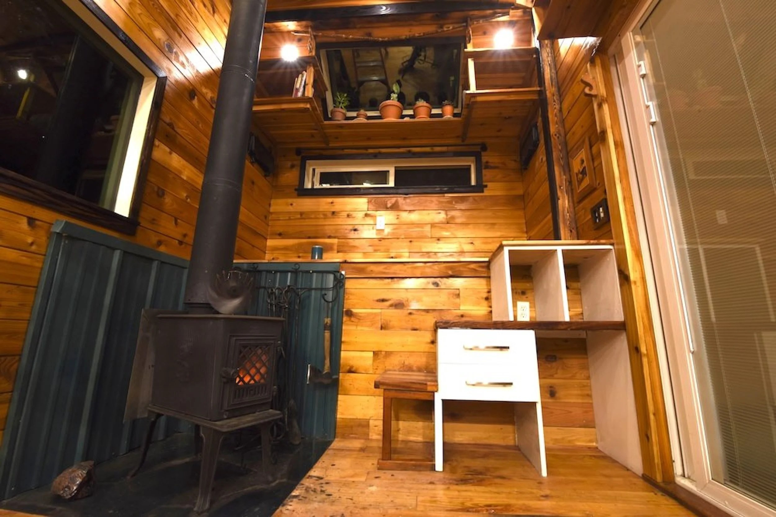 Bandlands-Tinyhouse-Wood-Stove-Night.JPG