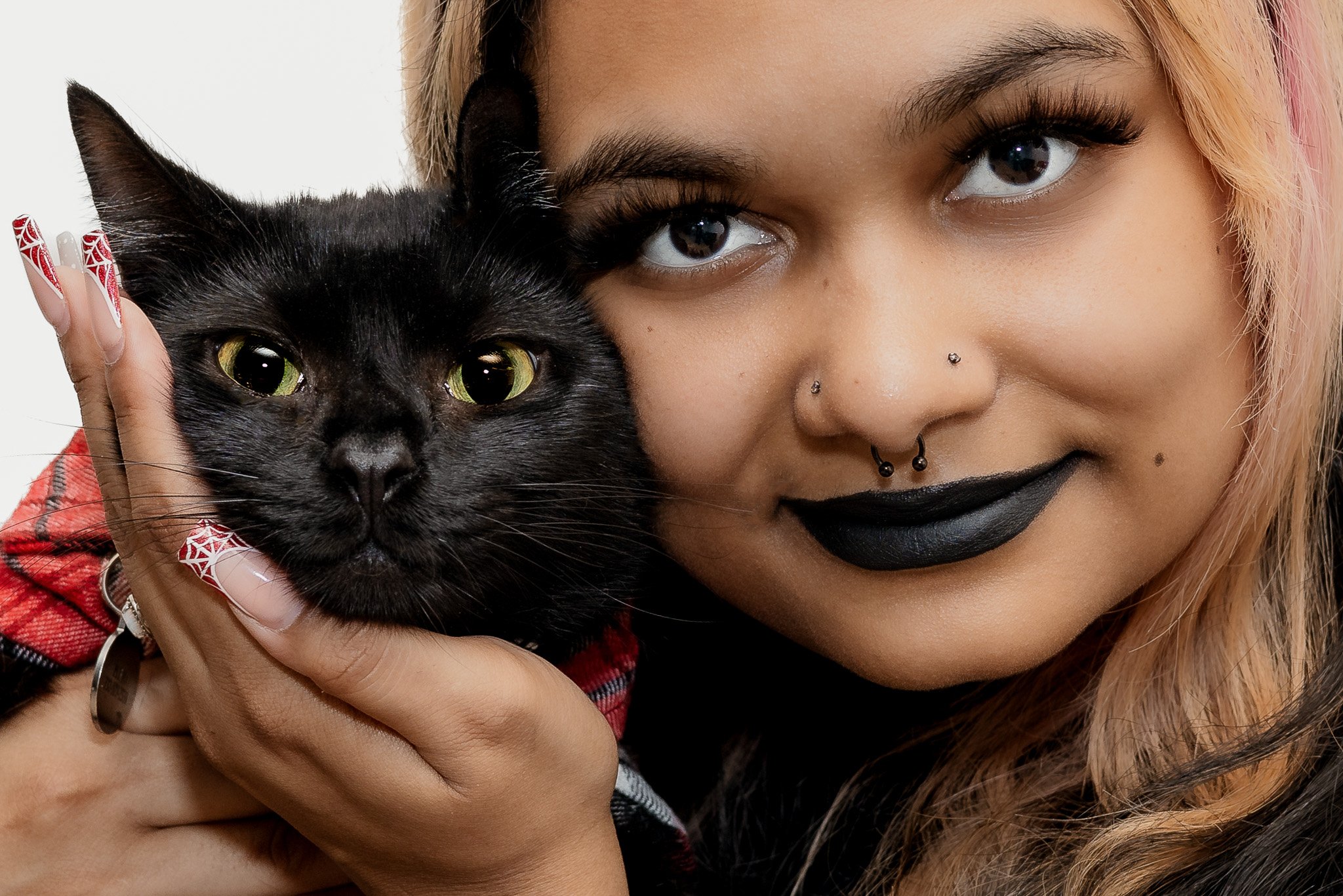 Spooky Chic & Cat-titude: A Stylish Studio Session with Pluto, Yenny & AJ