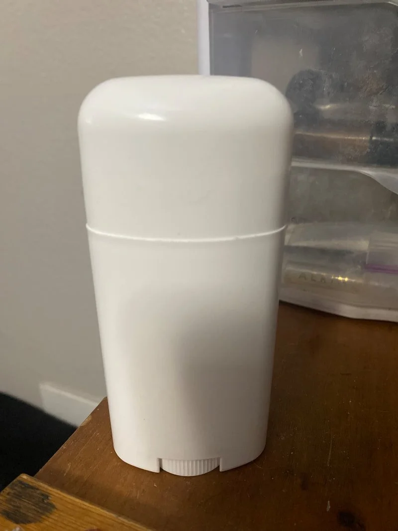 Anhydrous Antiperspirant with&nbsp;Aluminum Chlorohydrate and Deodorant Formula