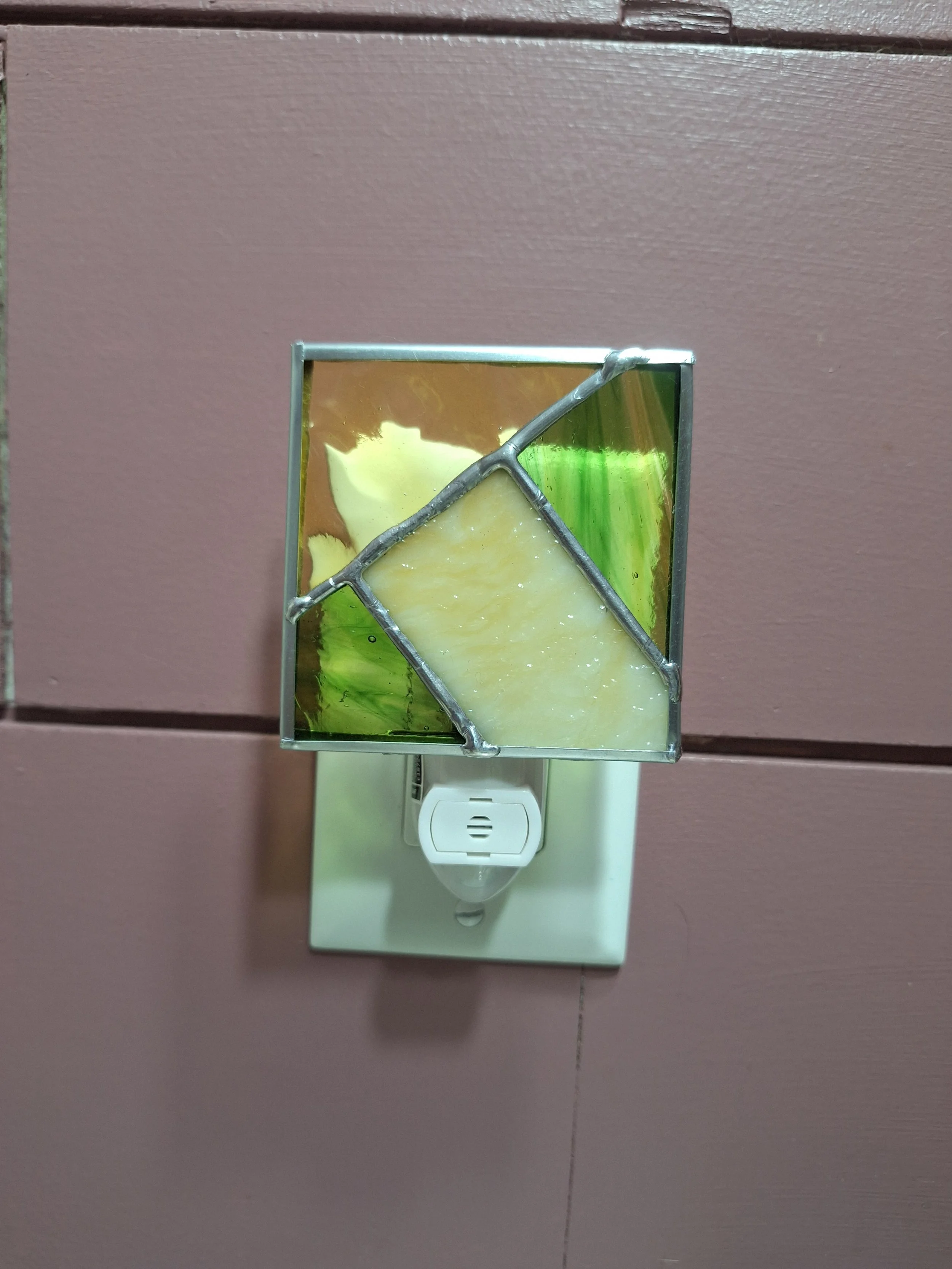 STAINED GLASS WORKSHOP - ABSTRACT NIGHTLIGHT