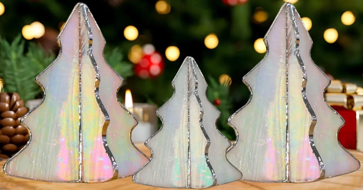 HOLIDAY GIFTS: 3D STAINED GLASS TREE