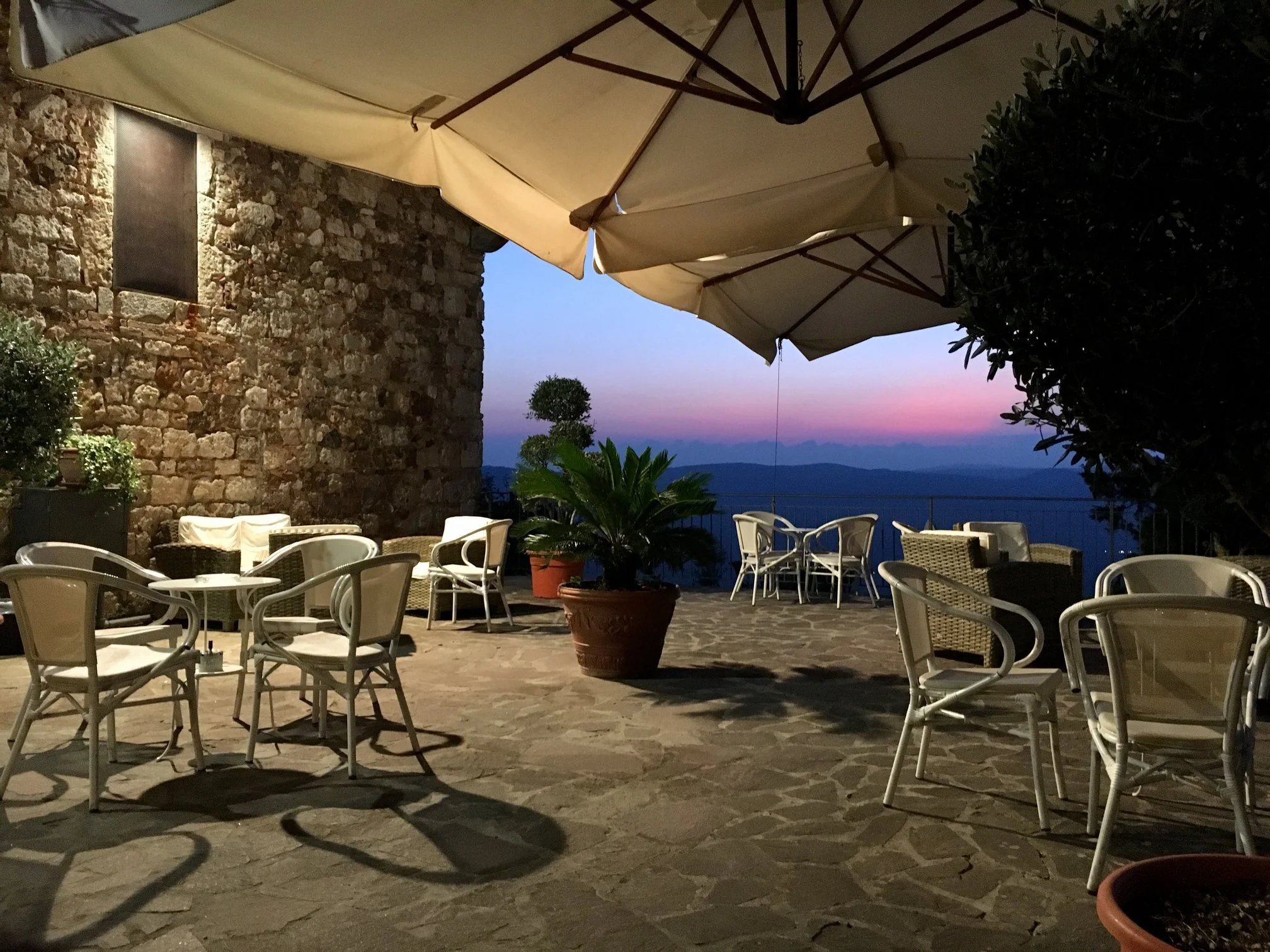 terrazza tramonto.jpg