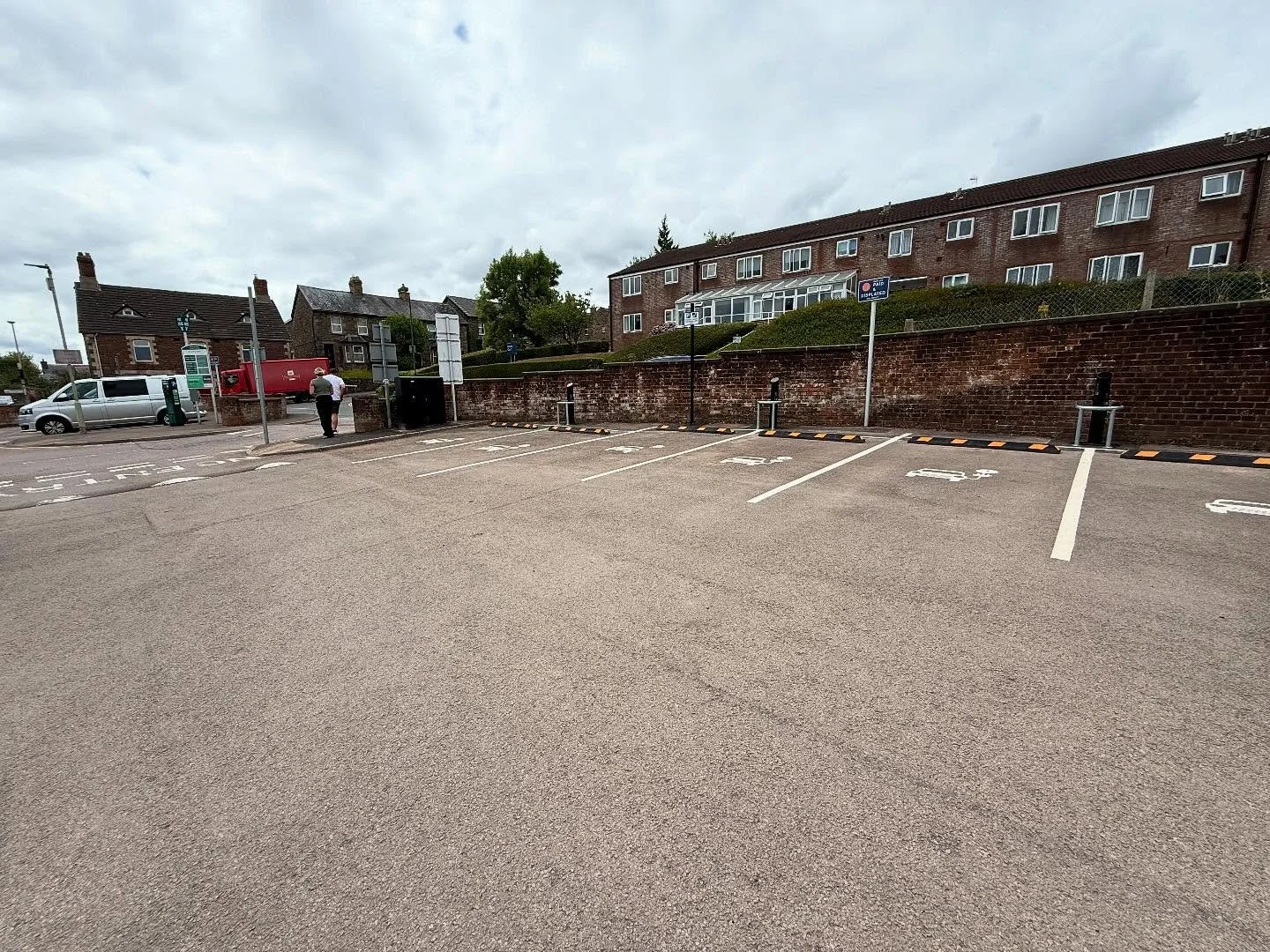 Bream Road Car Park

Another EV Charging site we handed back to the client yesterday. 

3 x 7kW Dual Chameleons on this site, tested &amp; commissioned and left in action.
