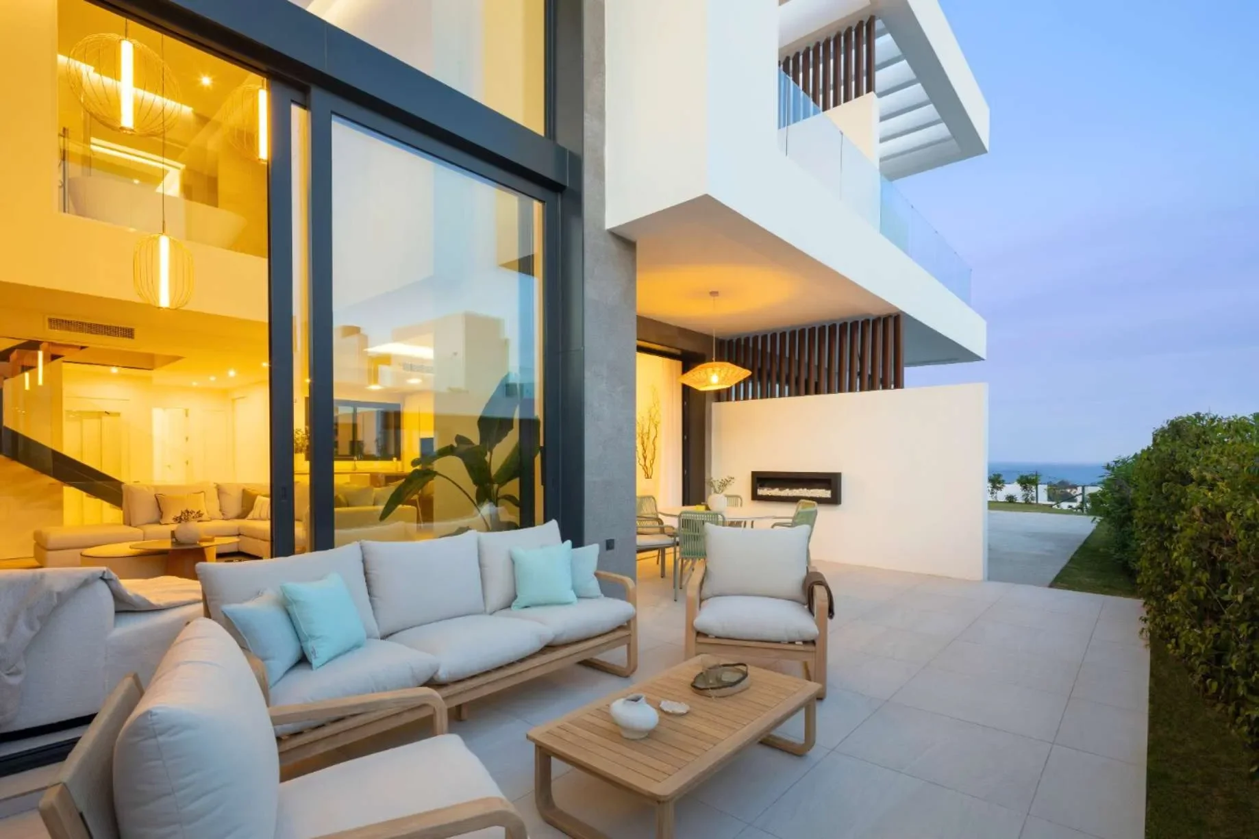 es0807a-_-casa-marbella-terrasse.webp