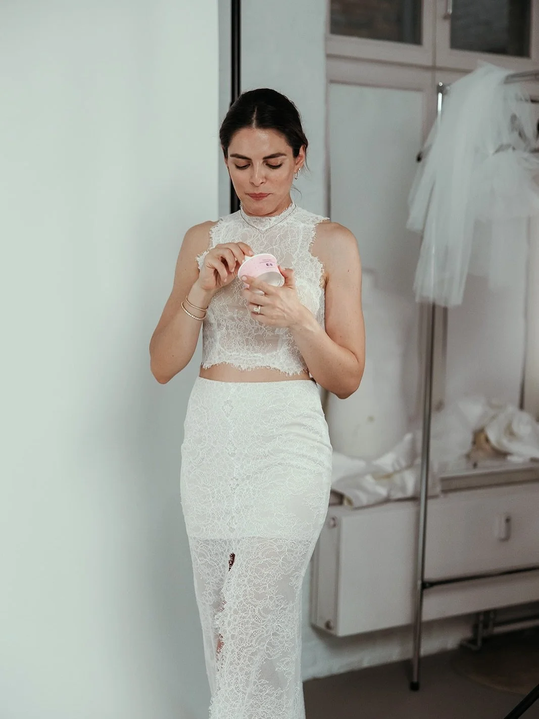 For the modern bride who wants something different.  This Chantilly top and skirt set is all about effortless elegance. Light, airy, and just a little playful. Like ice cream on a sunny spring day: delicate, fresh, and impossible to resist. 🤍✨🫧

Sp