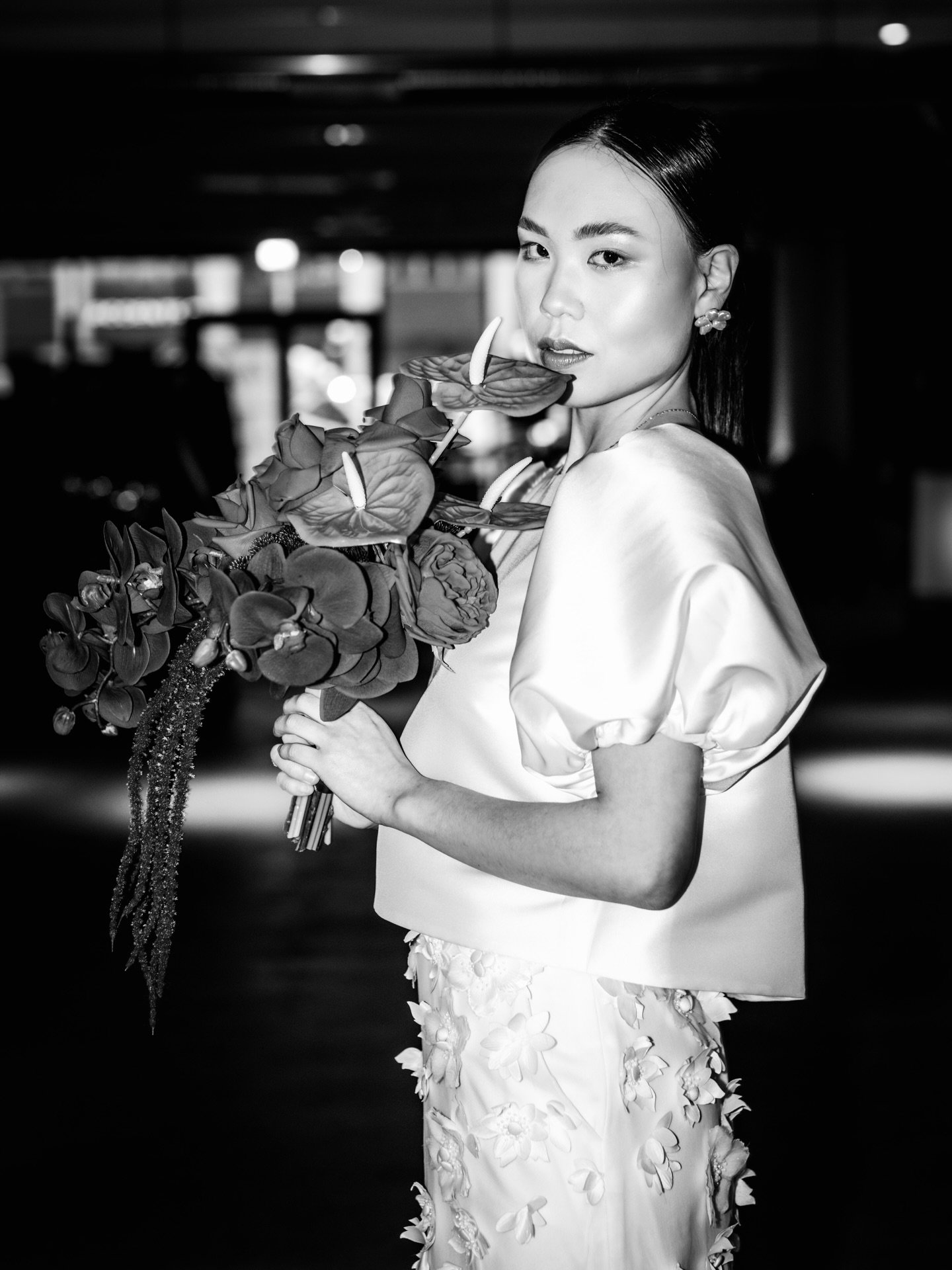 A little recap of the Love Circus Bash ✨
Behind the scenes with our stunning @emily.ziegler.efimova 
Swipe for a peek behind the curtain.

Images @claudia_gerhard 

#modernbride #fashionbride #contemporarybride