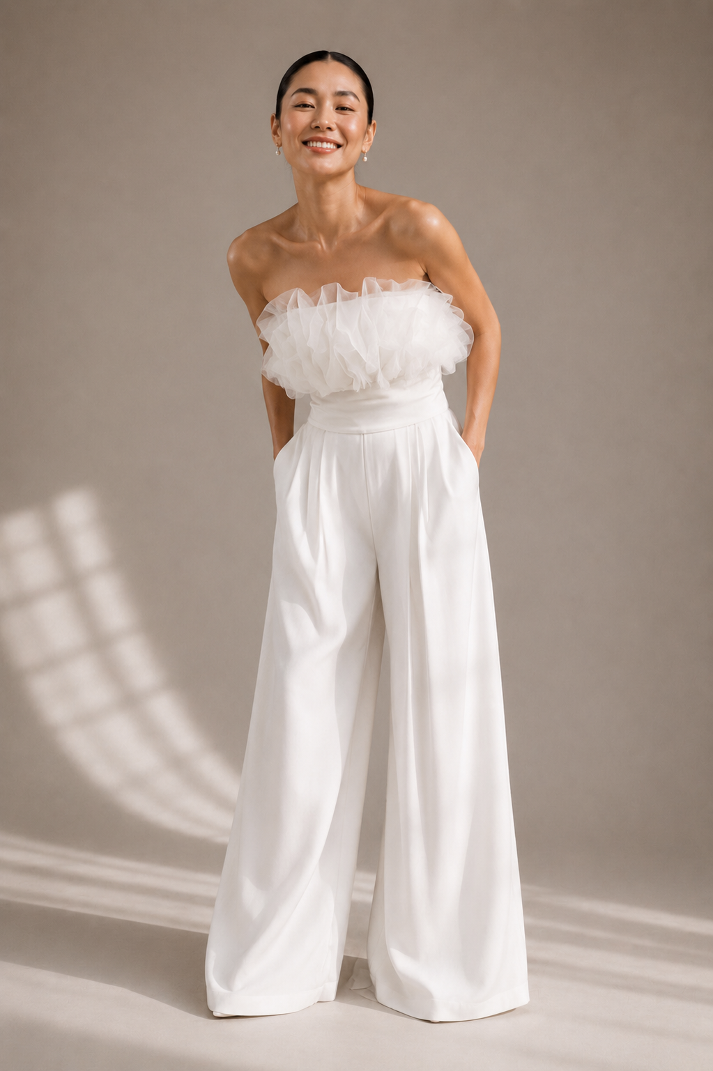 Gerbaulet_Bridal_Studio_Fluffy_Top_Flowy_Trousers_smiling.png