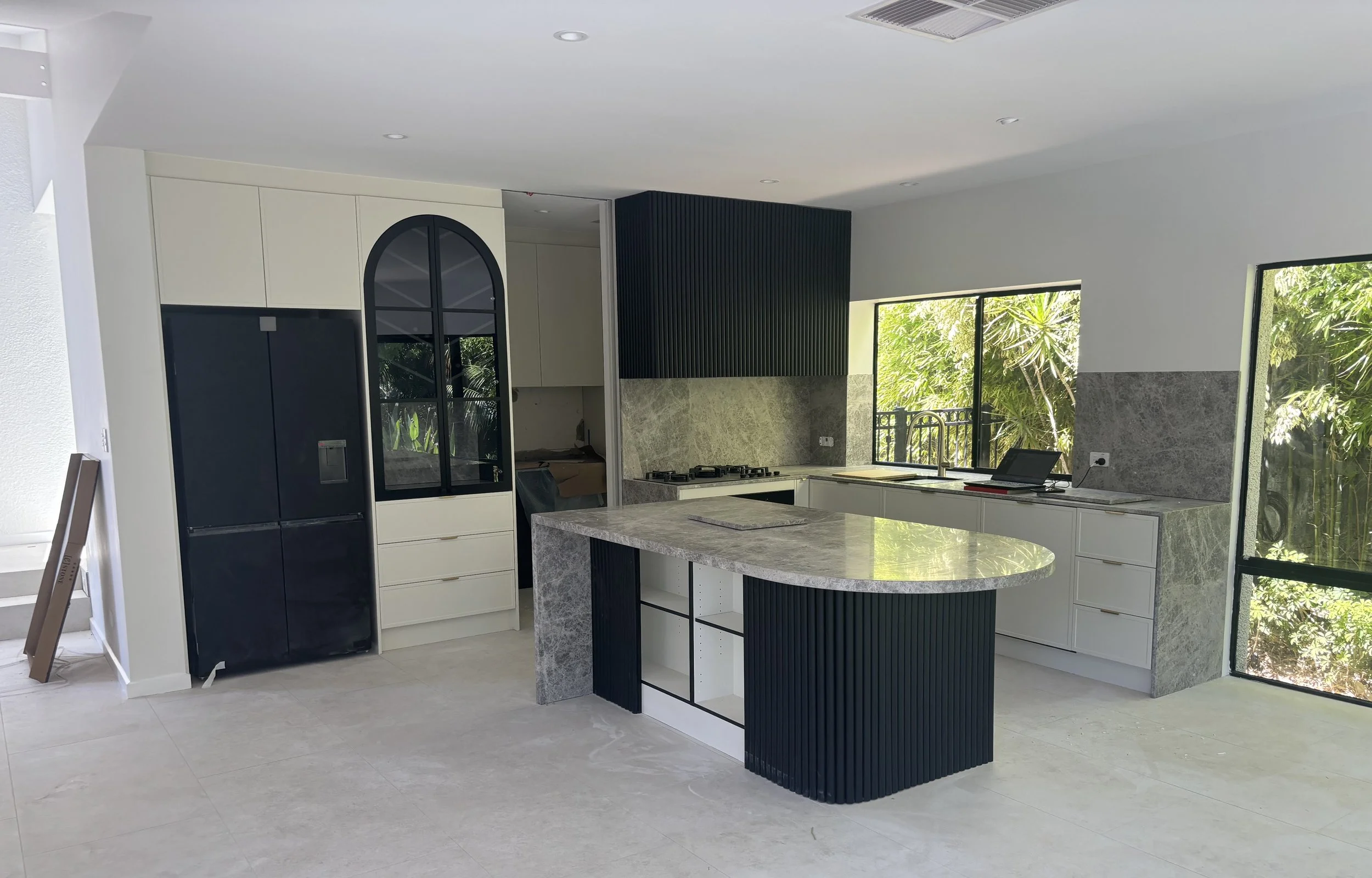 CUSTOM LUXURY KITCHEN ARCHWAYS CURVES VALLEY VIEW T SQUARED.jpeg