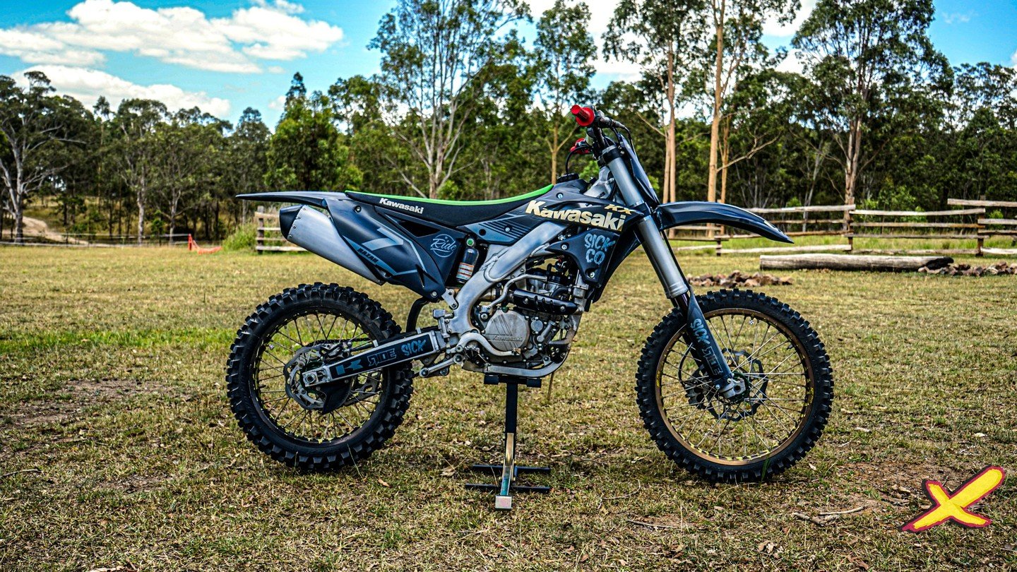 X marks the spot 😍
.
.
.
.
.
.
.
#kx250 #kx #mx #kawasaki #motorcycle #a7