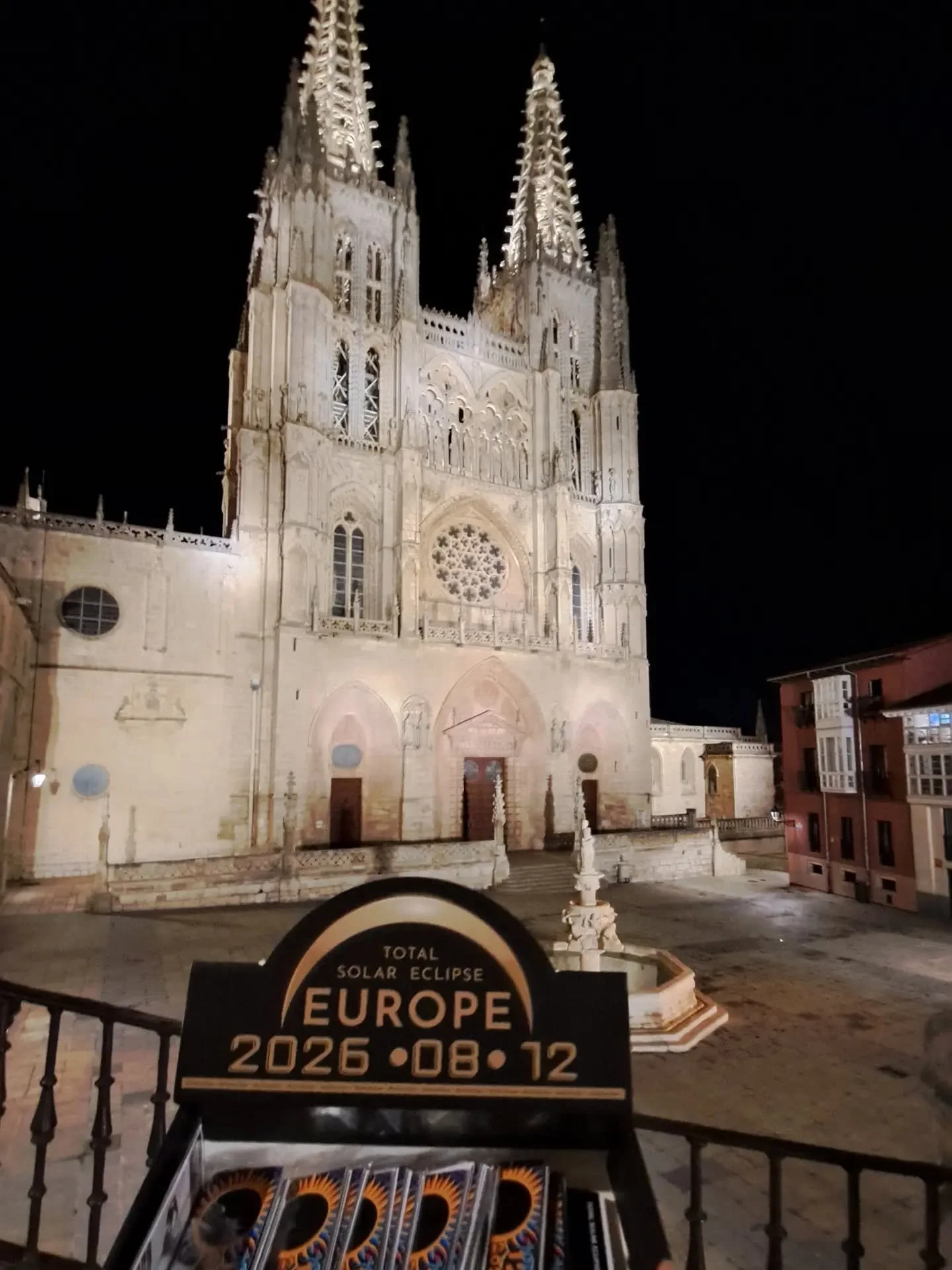 August 12 brings a total solar eclipse to Spain!
The city of Burgos is close to the center line of the eclipse.

Where will you experience this rare natural phenomenon? 
Share with friends who want to experience this too.

#totalsolareclipse 
#spain?