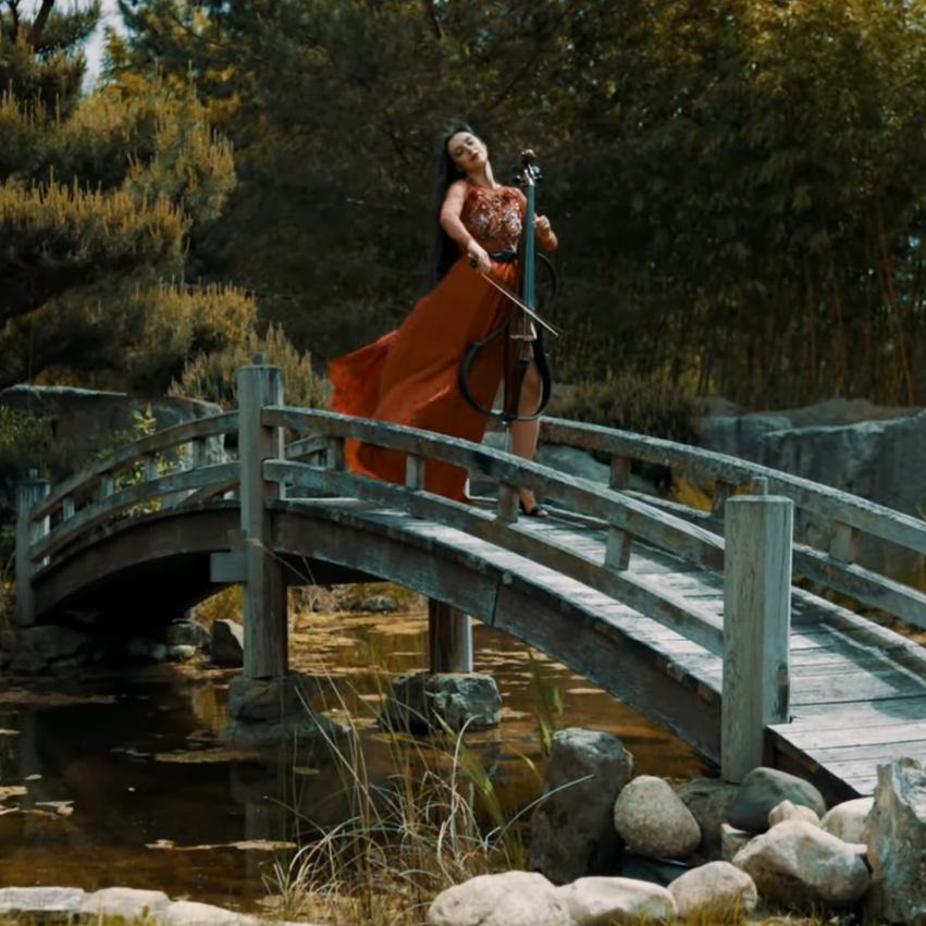 BARBORA VYCHODILOVÁ - CRYSTALLIZED