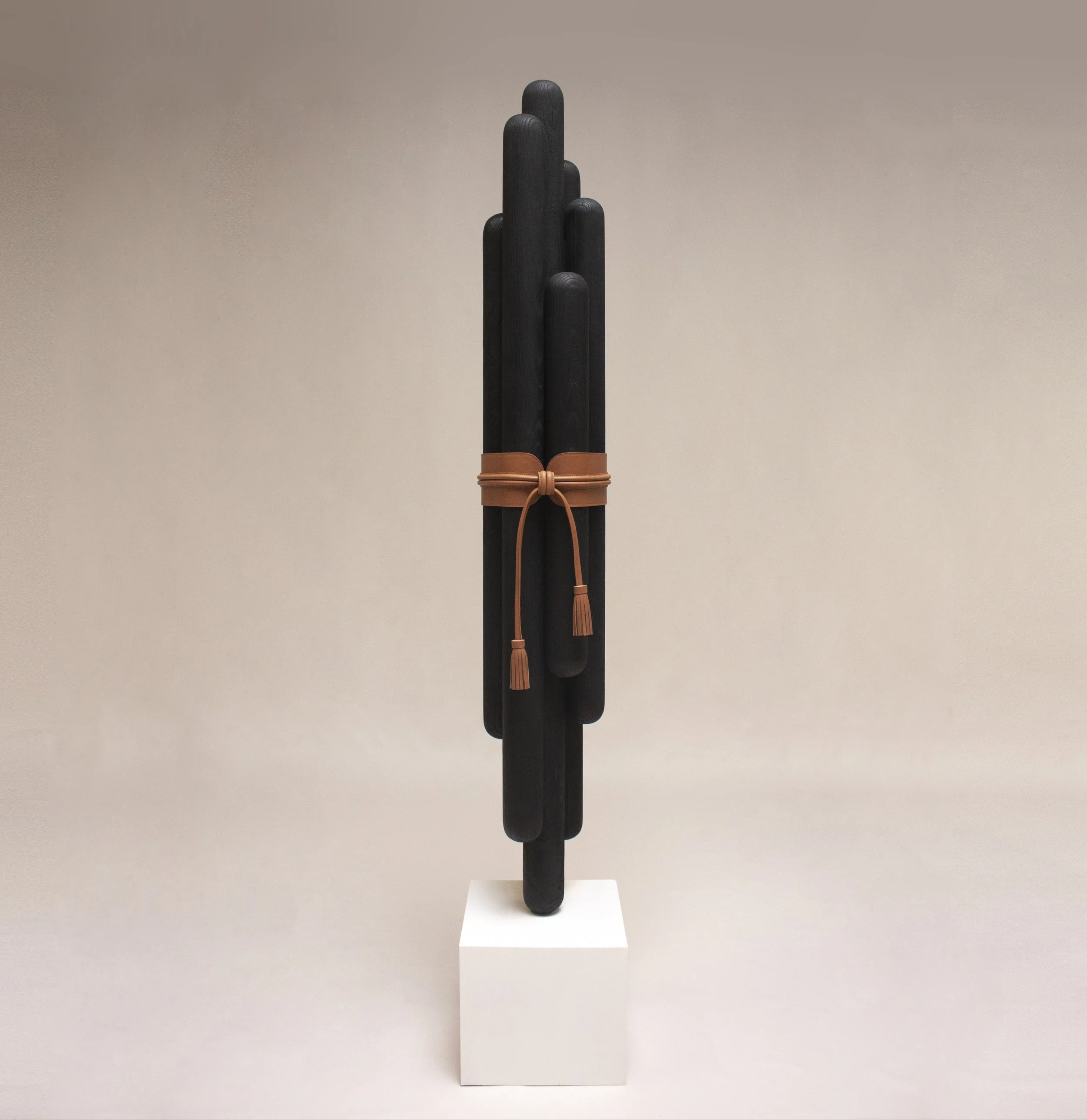 FAGOT NOIR Totem