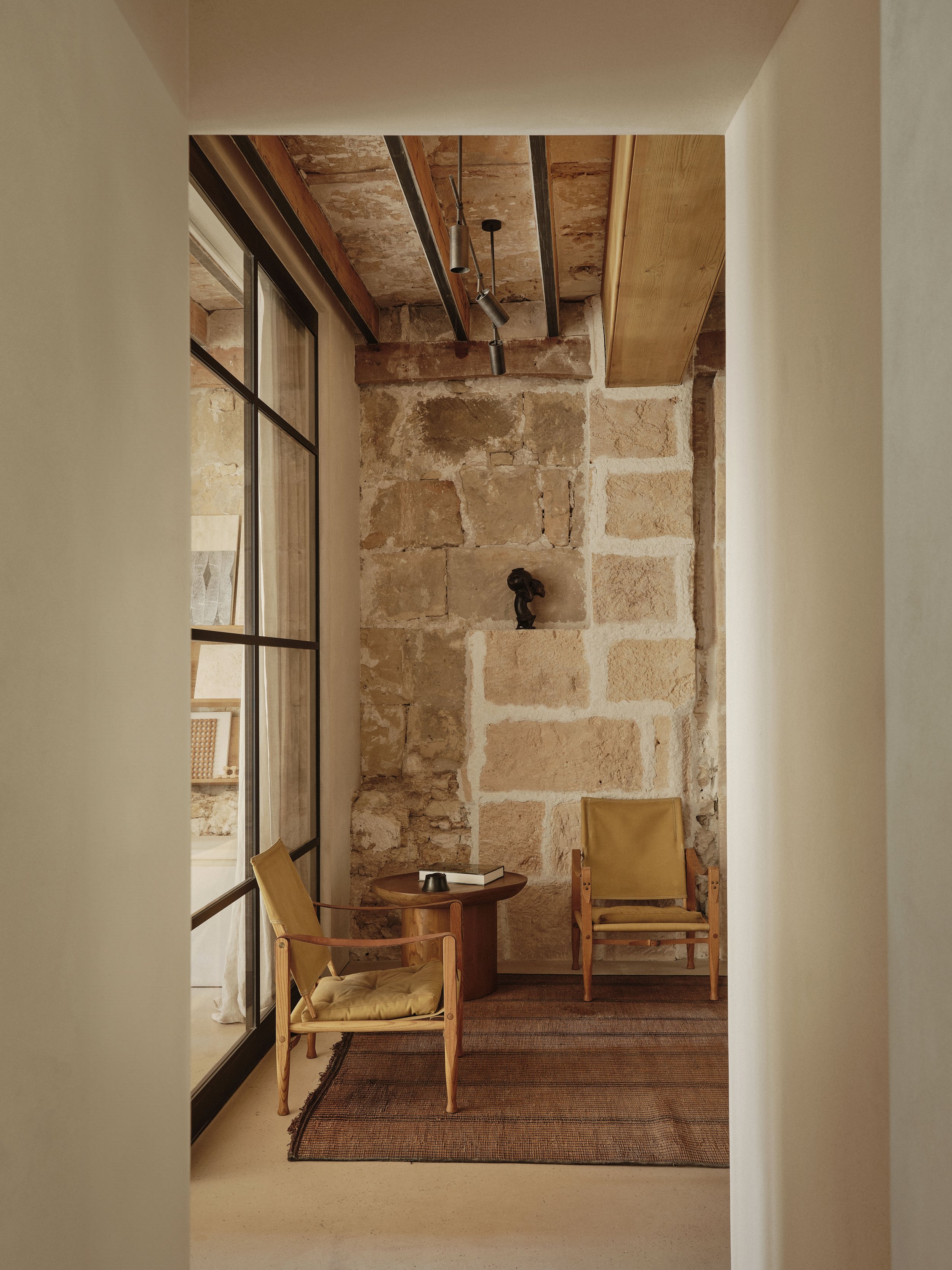 17-STUDIO-AKAMA web.jpg