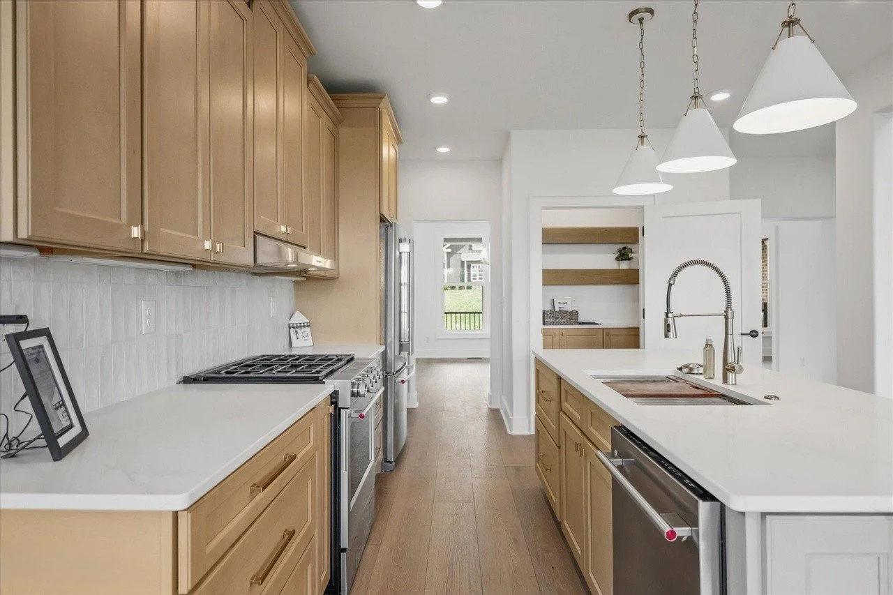 kitchen1.jpg