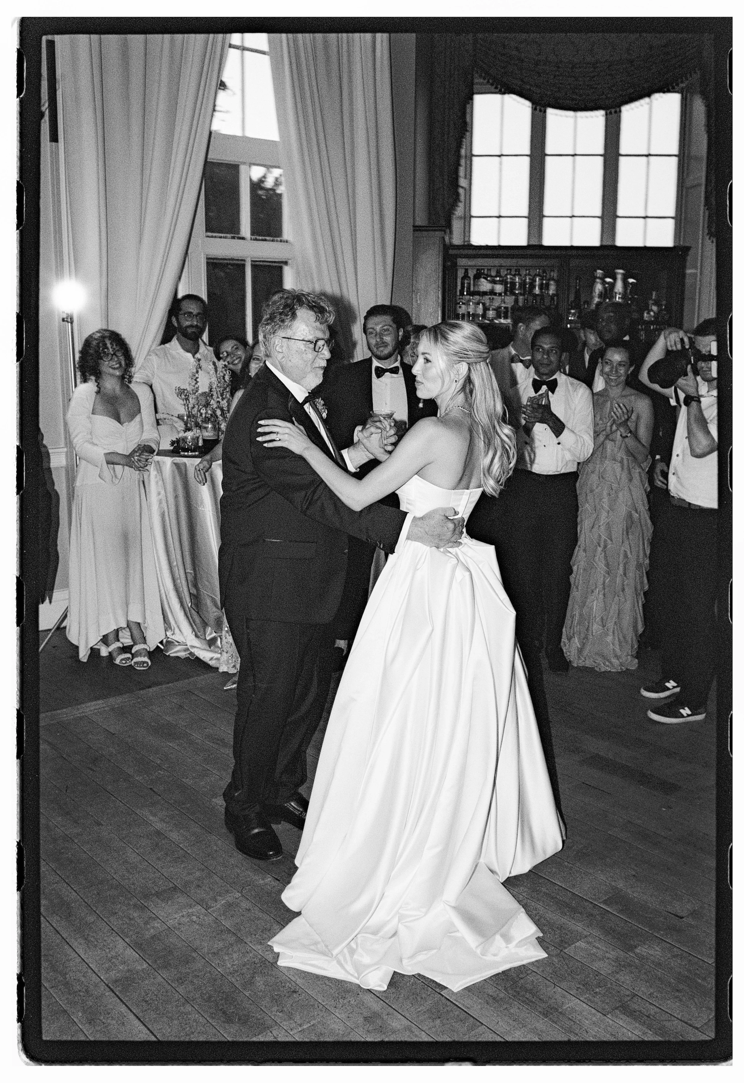luttrellstown-ireland-wedding-analogue-43.jpg