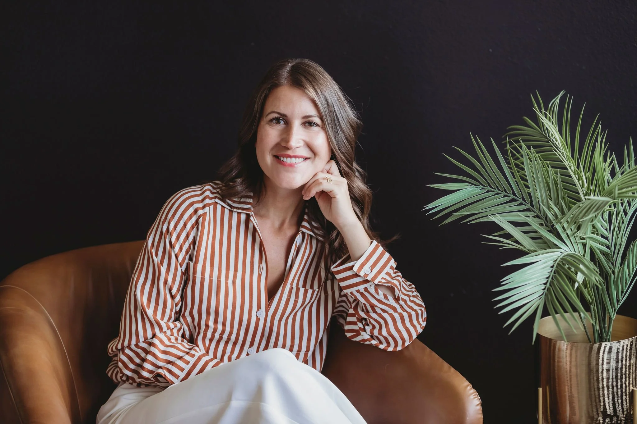 DesiRae Kraft smiling while offering personalized therapy intensives.