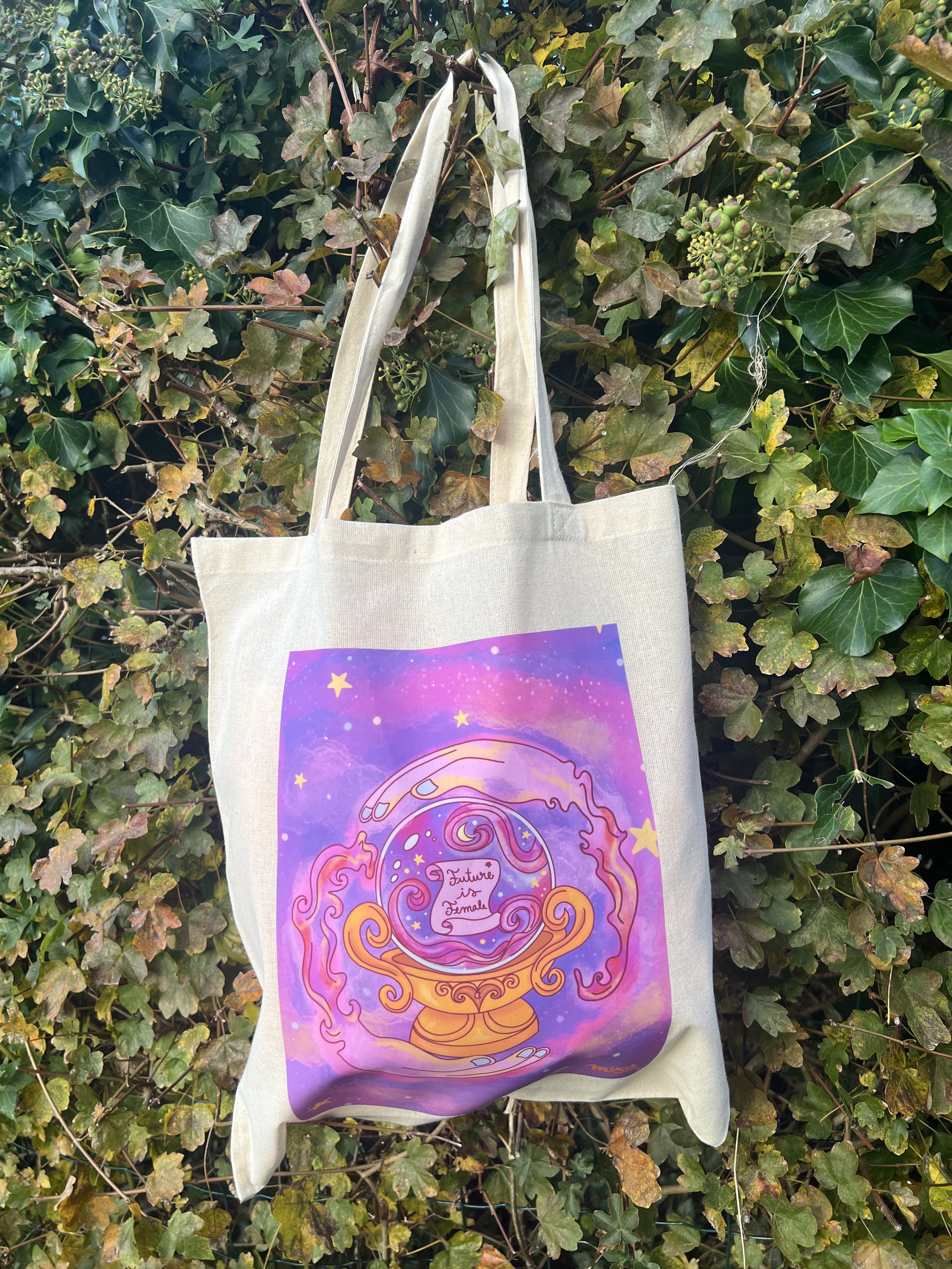 🔮 Tote Bag – Future is Female