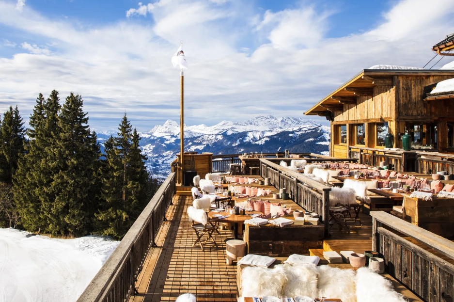 reservation restaurant megeve summit conciergerie