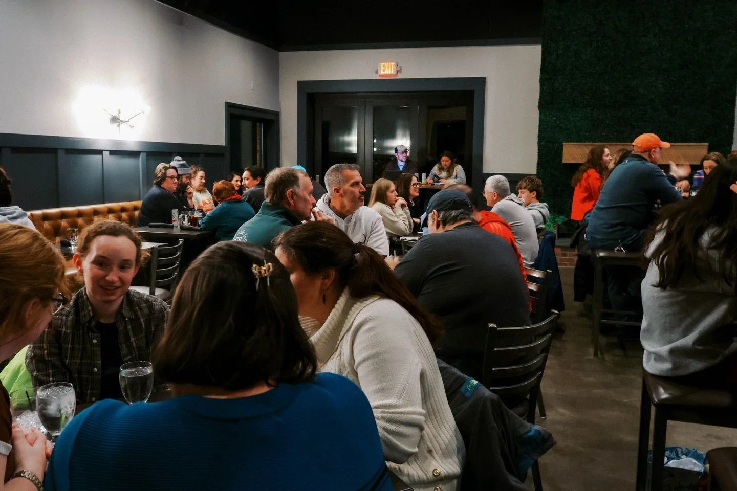 It&rsquo;s Trivia Tuesday! 🧠✨
Join us tonight with the Brainy Bunch..and a special guest appearance by Tito&rsquo;s Vodka.
Call now to make a reservation.