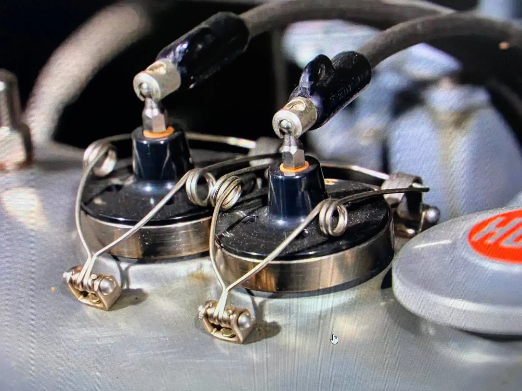 Another interesting project we are working on at Arie-Jean Engineering,
"Dispositifs Martin" Paris Spark Plug end caps for PreWar Bugatti, Talbot Lago etc....

We've made different variations and are a ideal solution for deep recessed spark