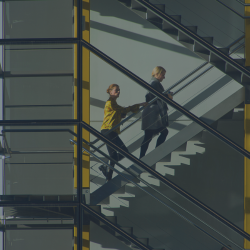 Jak skutecznie wspierać ludzi w trakcie zmian i innych wyzwań? (empowerment w praktyce)