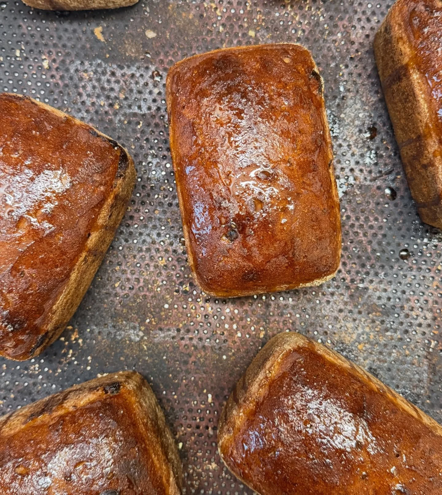 V&Ouml;RTEN &Auml;R KLAR! Denna med russin! Best&auml;ll g&auml;rna i god tid, &ouml;ppet nu l&ouml;rdag och s&ouml;ndag och m&aring; till s&ouml;ndag n&auml;sta vecka. St&auml;ngt f&ouml;r jul from 22/12