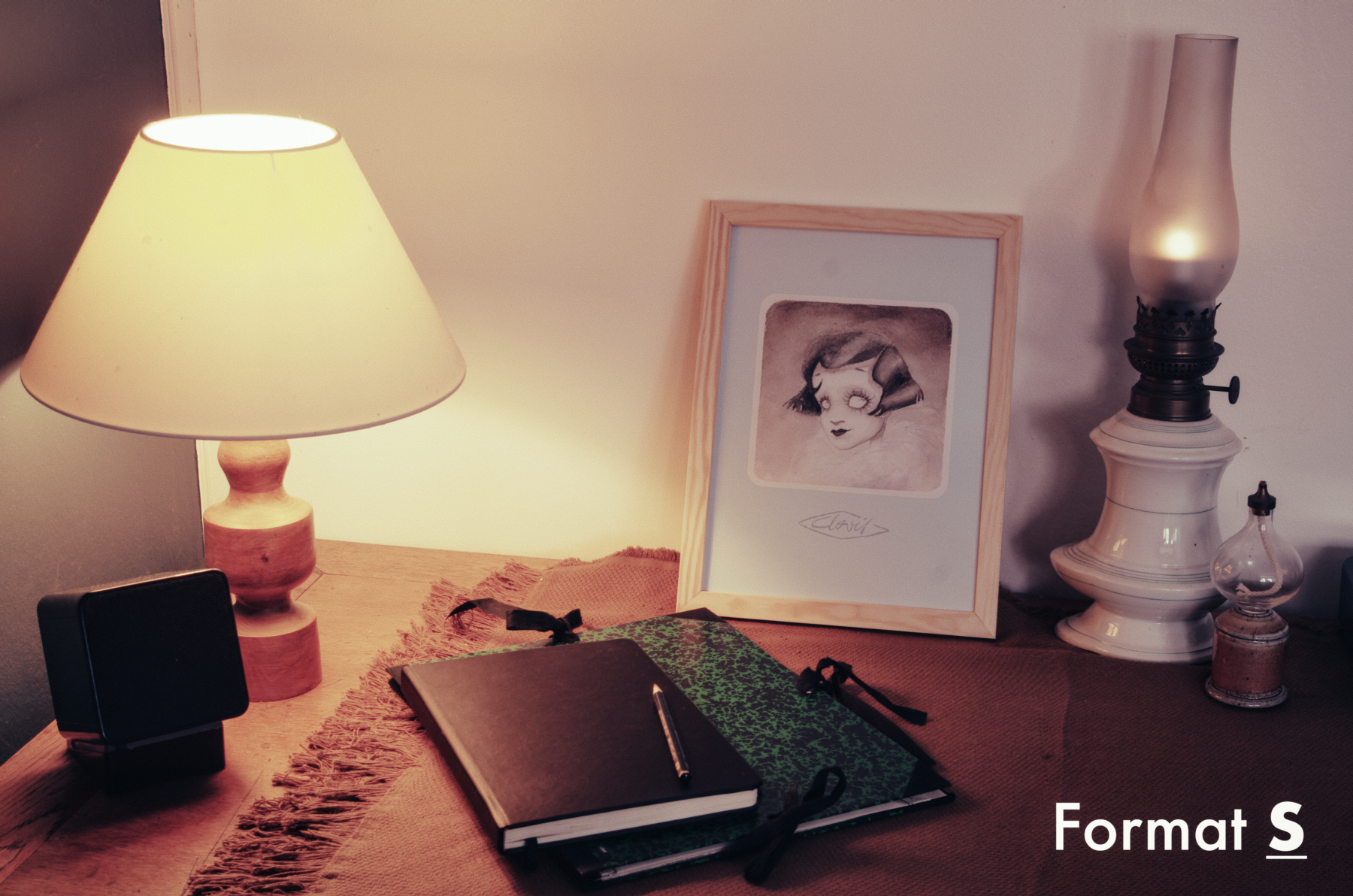 girl_portrait_mockup_S.png