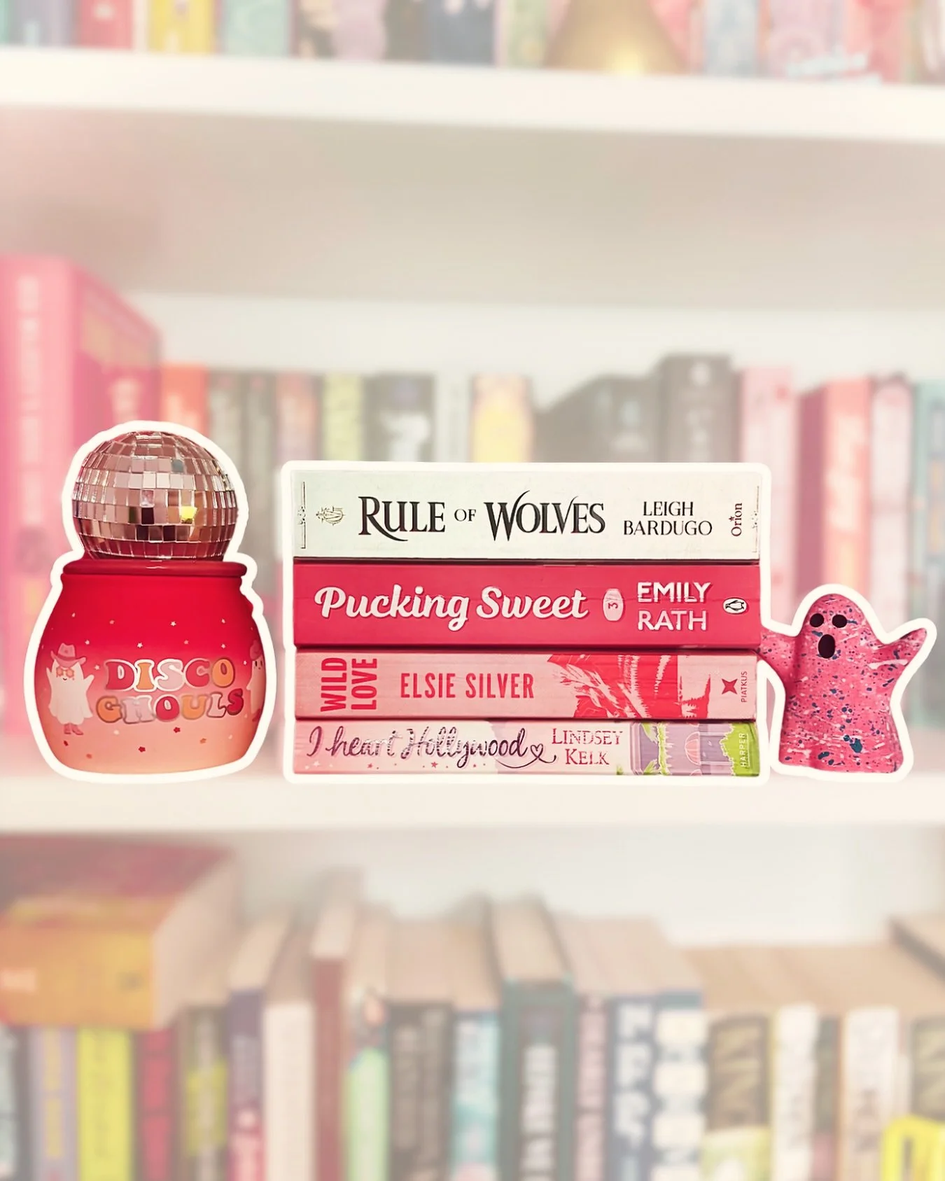 m u g  s t a c k
A lot of you are doing match your stacks to your mug posts, and although I’ve not been tagged in one, I wanted to get in on the fun anyway.
I’m not usually one for buying novelty mugs (LIES!). This one caught my eye in