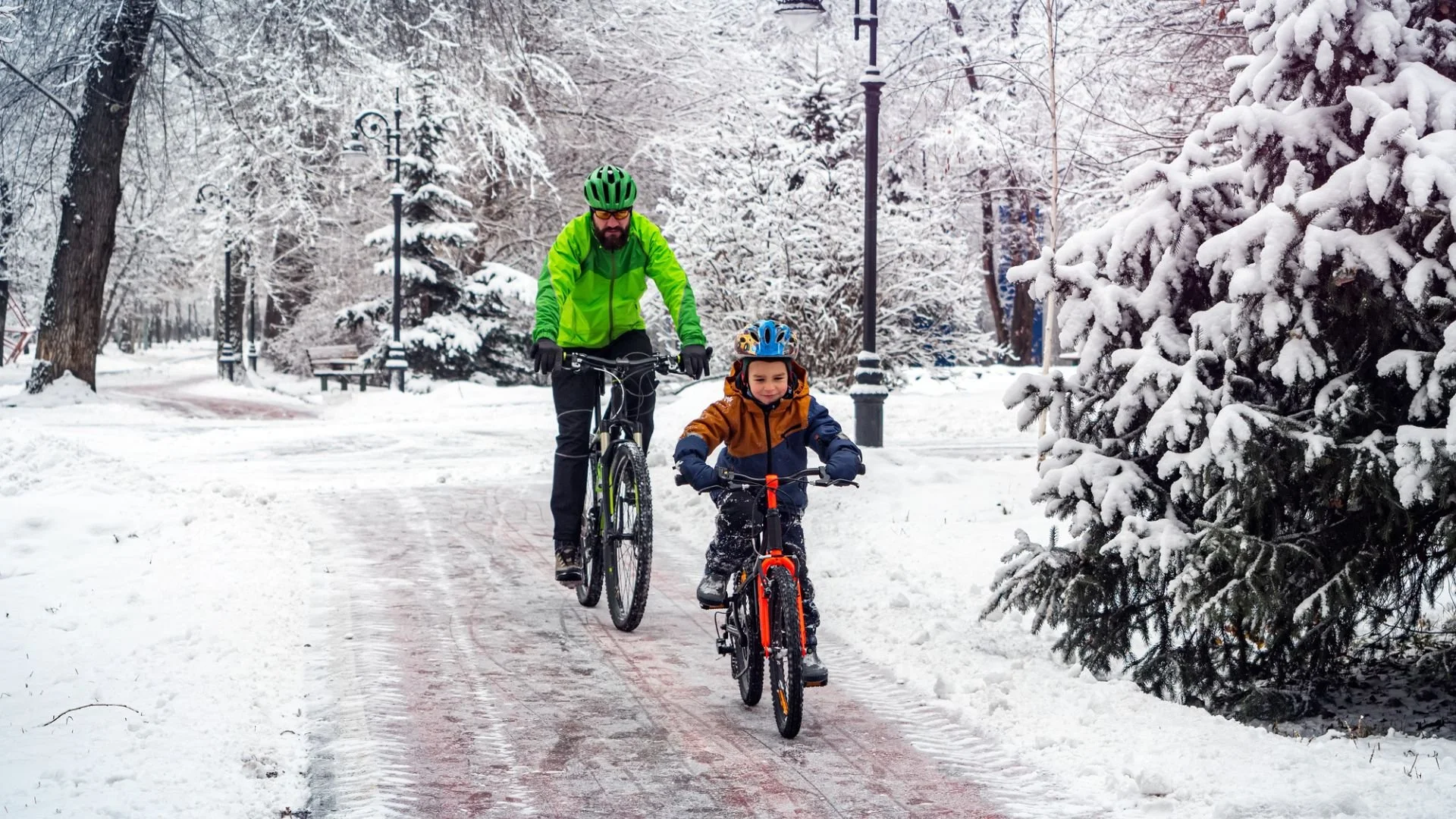 6 Tips for Fun Winter Family Bike Rides
