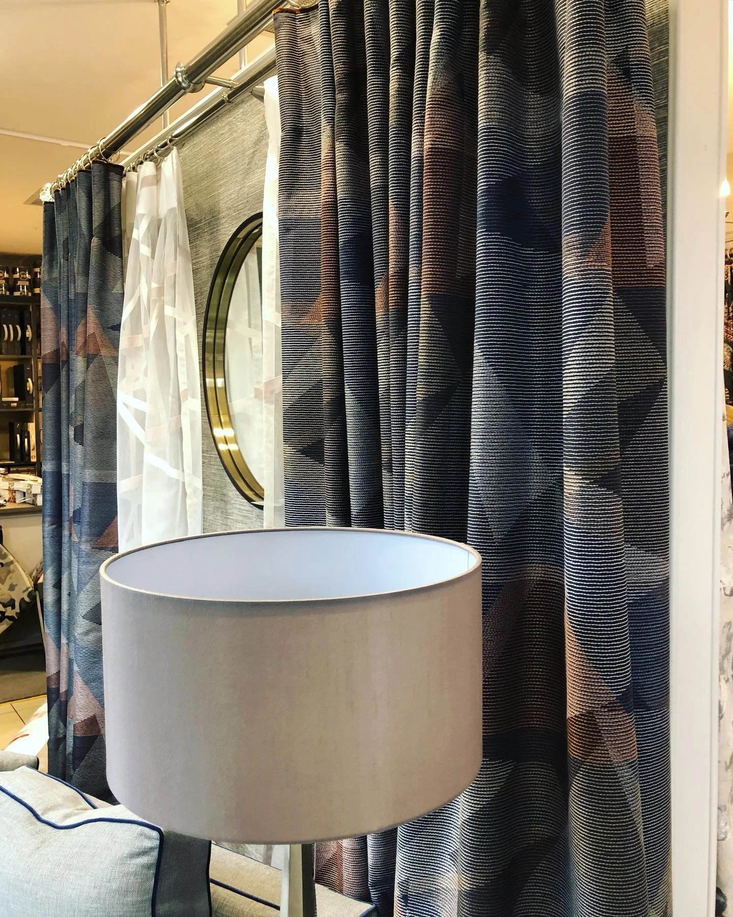 Adaxial paired with Yasuda has a beautiful, glamorous balance👏🏻 @roycroftinteriors @style.library @harlequinfw