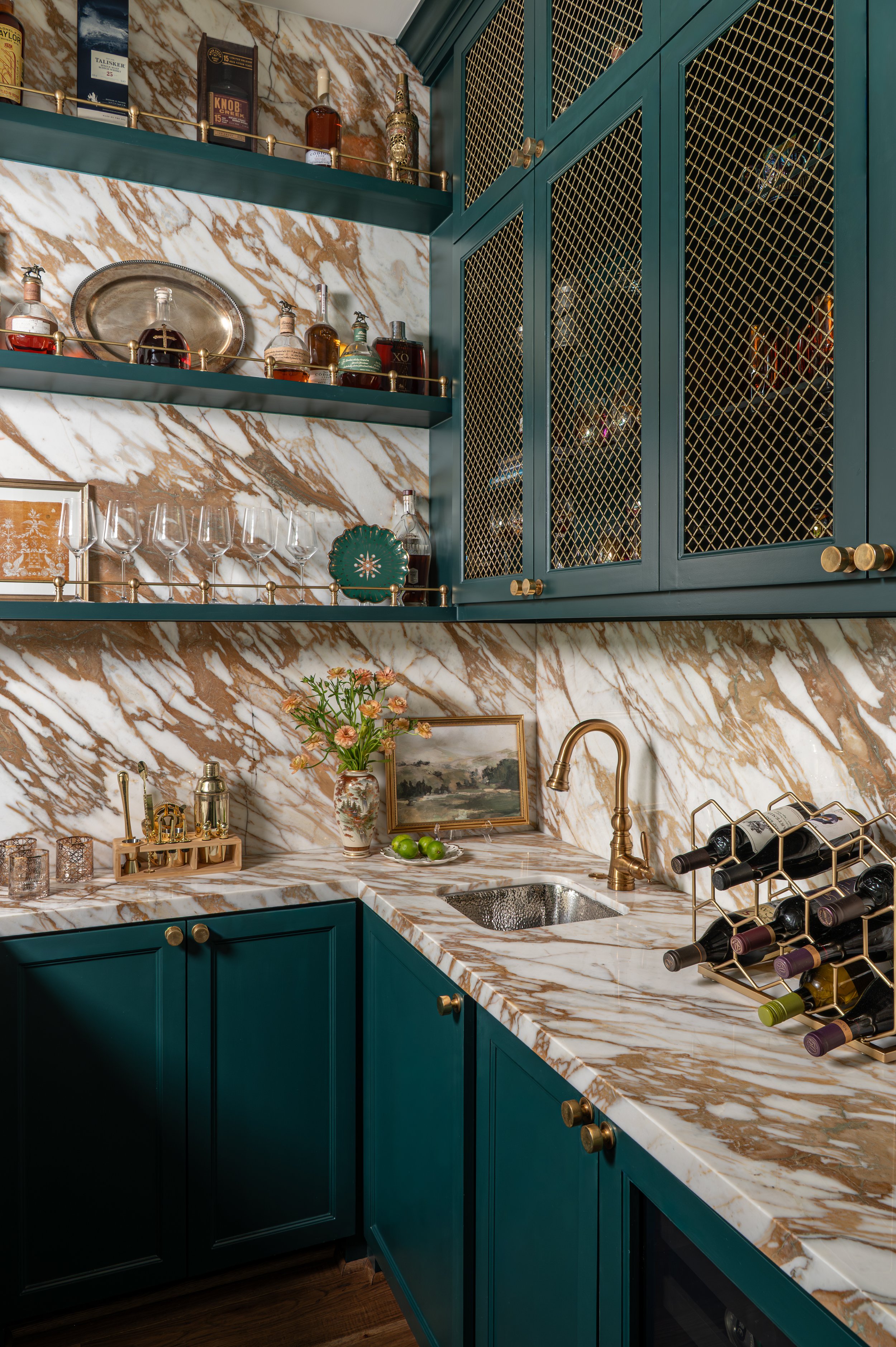 Heirloom Bar.jpg