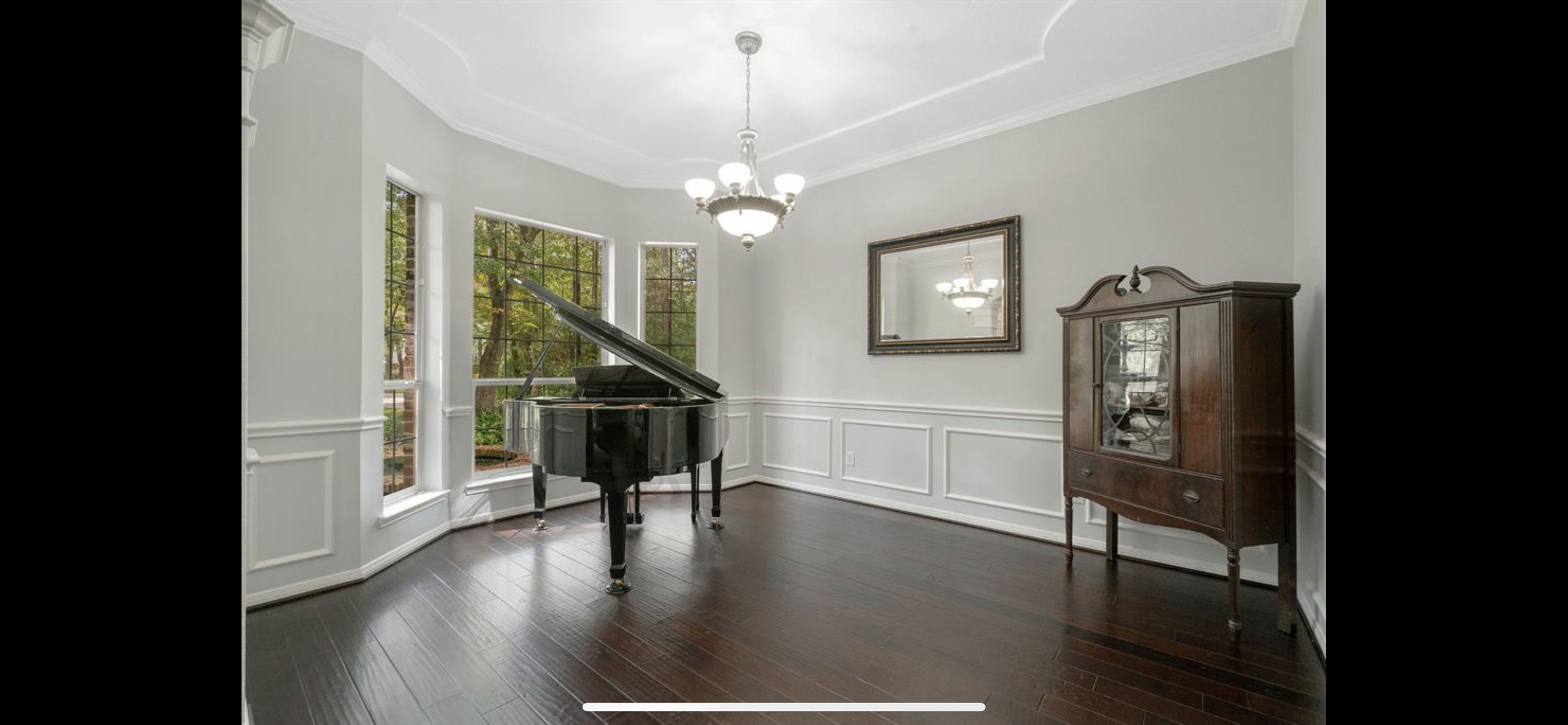Dining Room 4.PNG