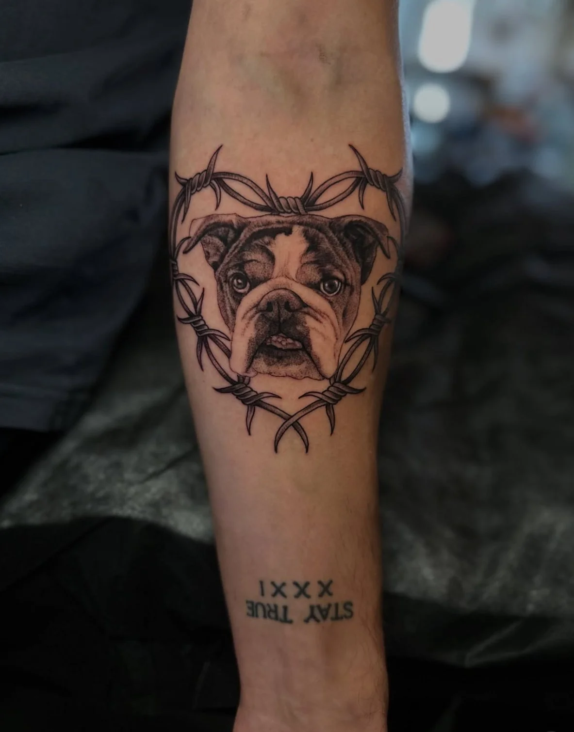 Lesbian tattoo artist Emily Paul at Lucky Cat Tattoo in North Park San Diego