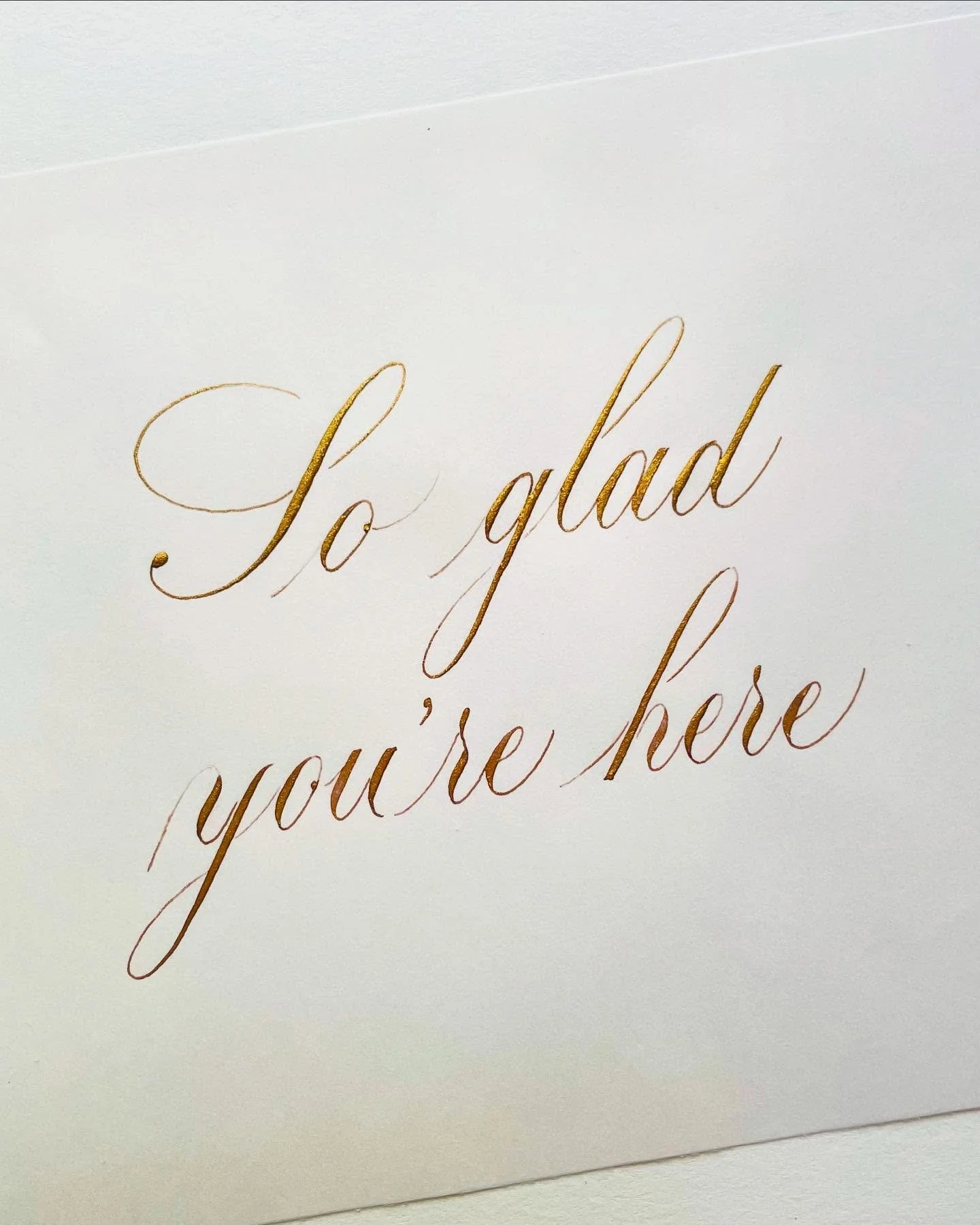 I&rsquo;m so glad you&rsquo;re here!❤️

#imsogladyourehere #welcome #love #day4of10daysofcreativity #creativity #art #callgraphy #copperplatecalligraphy #goldink