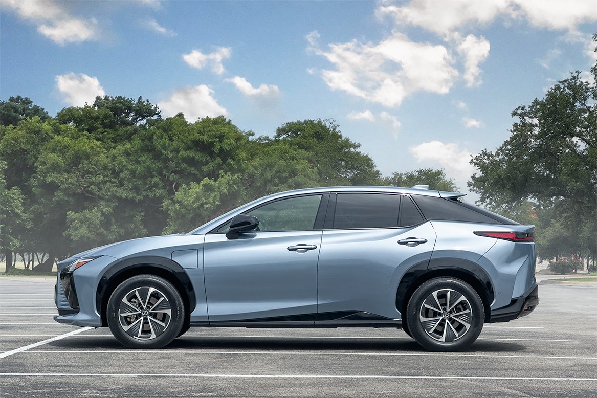 Blue Lexus Web.jpg