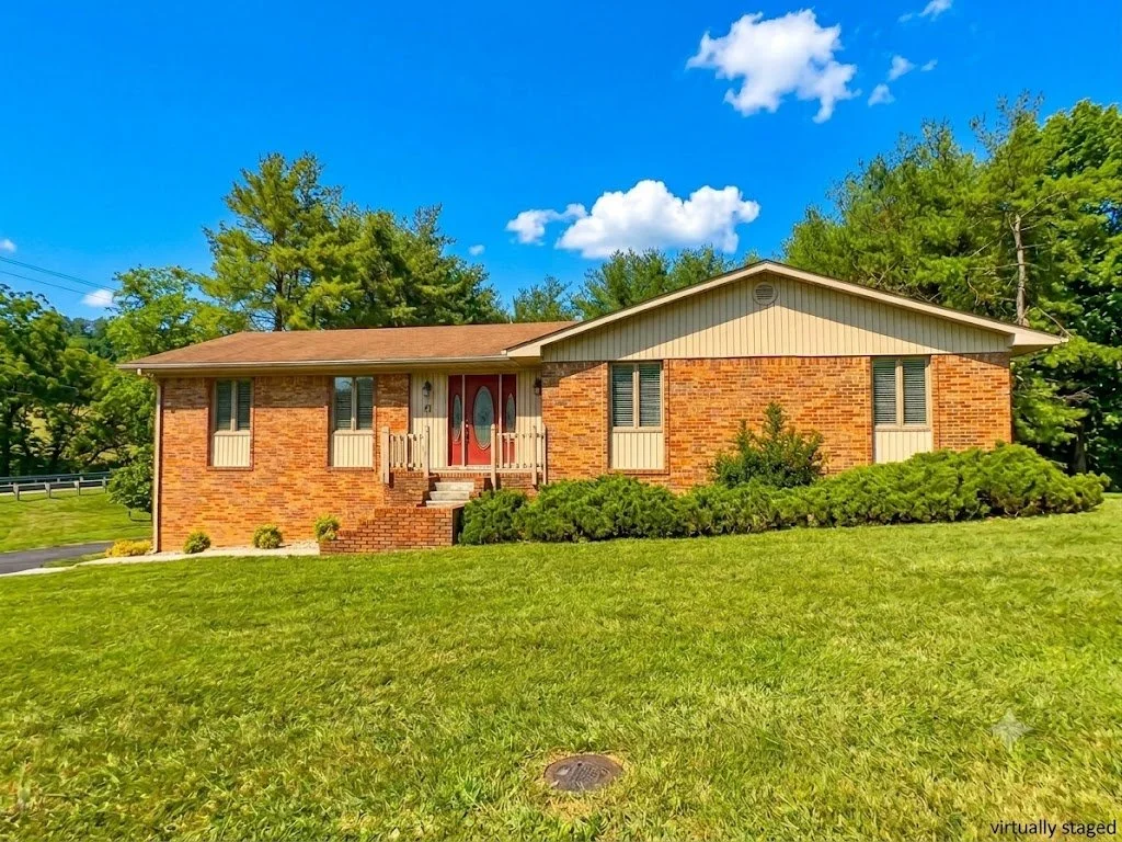 455 Fairway Dr. Abingdon, VA - For Sale