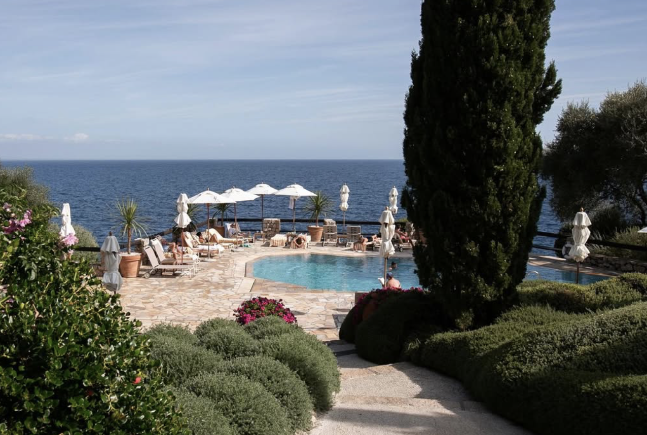 Hotel Il Pellicano B.png