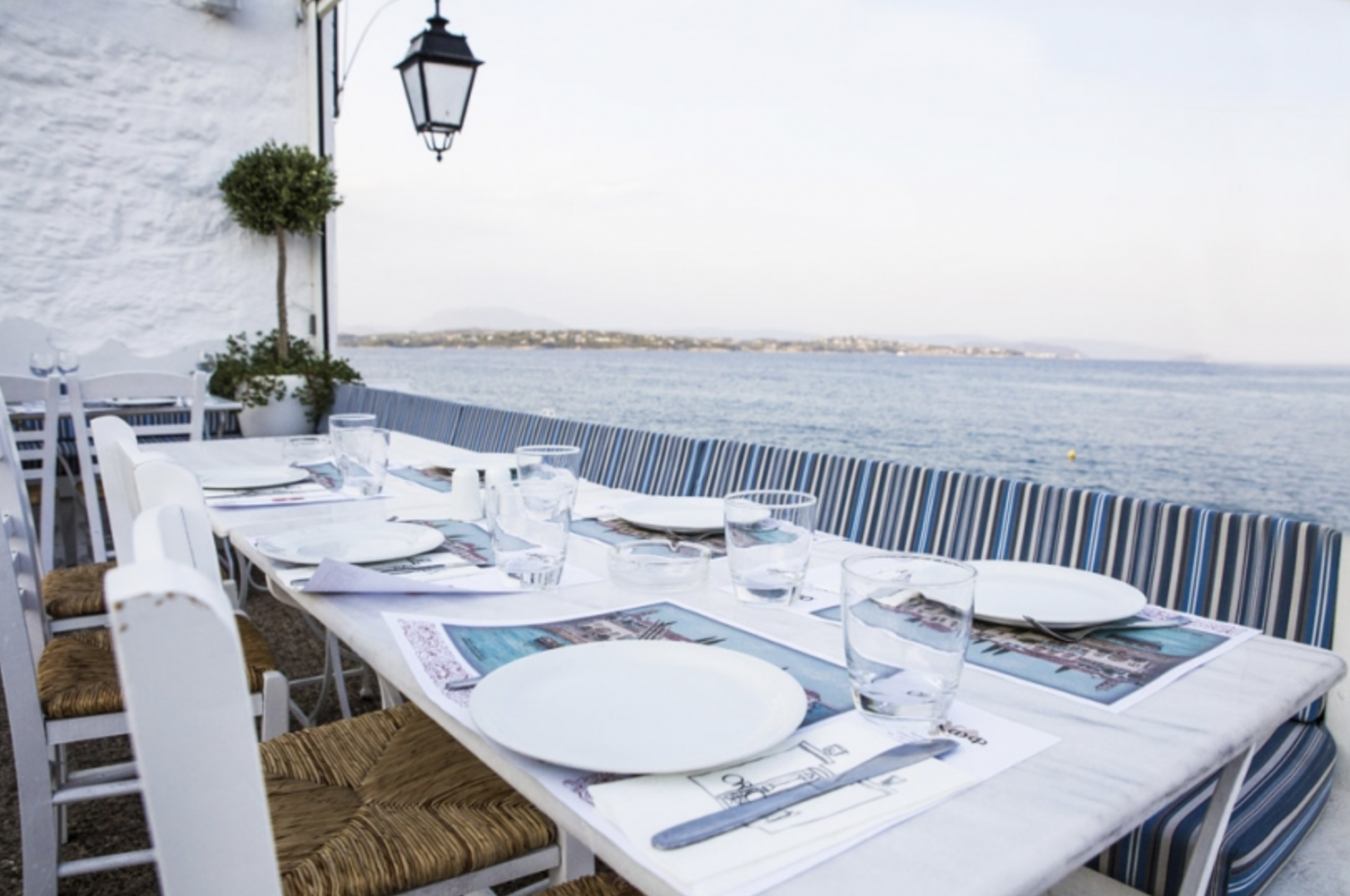 Orloff Restaurant 1.png