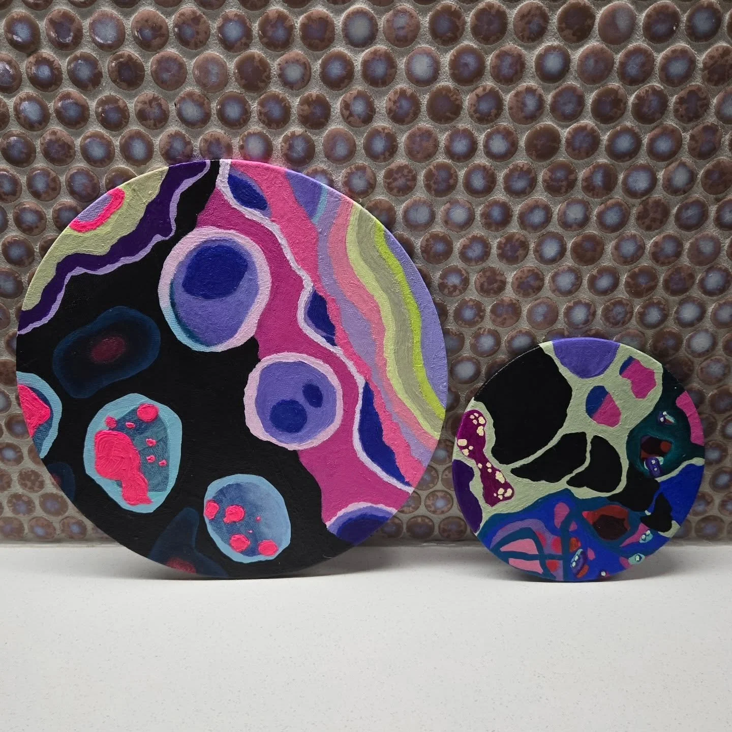 Got these cuties in the works ๐ซถ๐ป๐๏ธ๐ซ
#brzadoll #abstraction #artworks