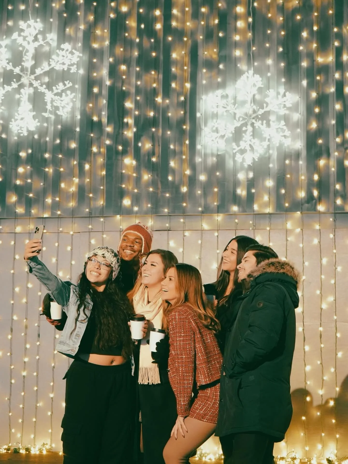 Lost in the lights! 🤩 Feeling completely mesmerized by the magic at Boston&rsquo;s Winter Fest. Grab your friends and make some memories like these! Don&rsquo;t miss out&mdash;secure your tickets now! Link in bio. 🎟️

#BostonWinterFest #WinterLight
