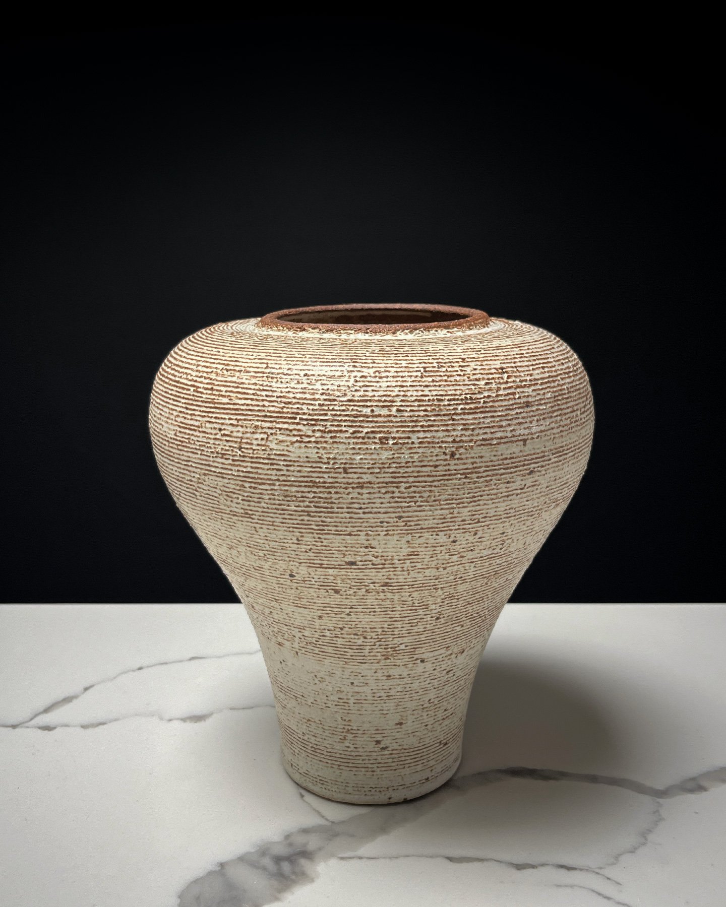 Fluted-white_2.jpg