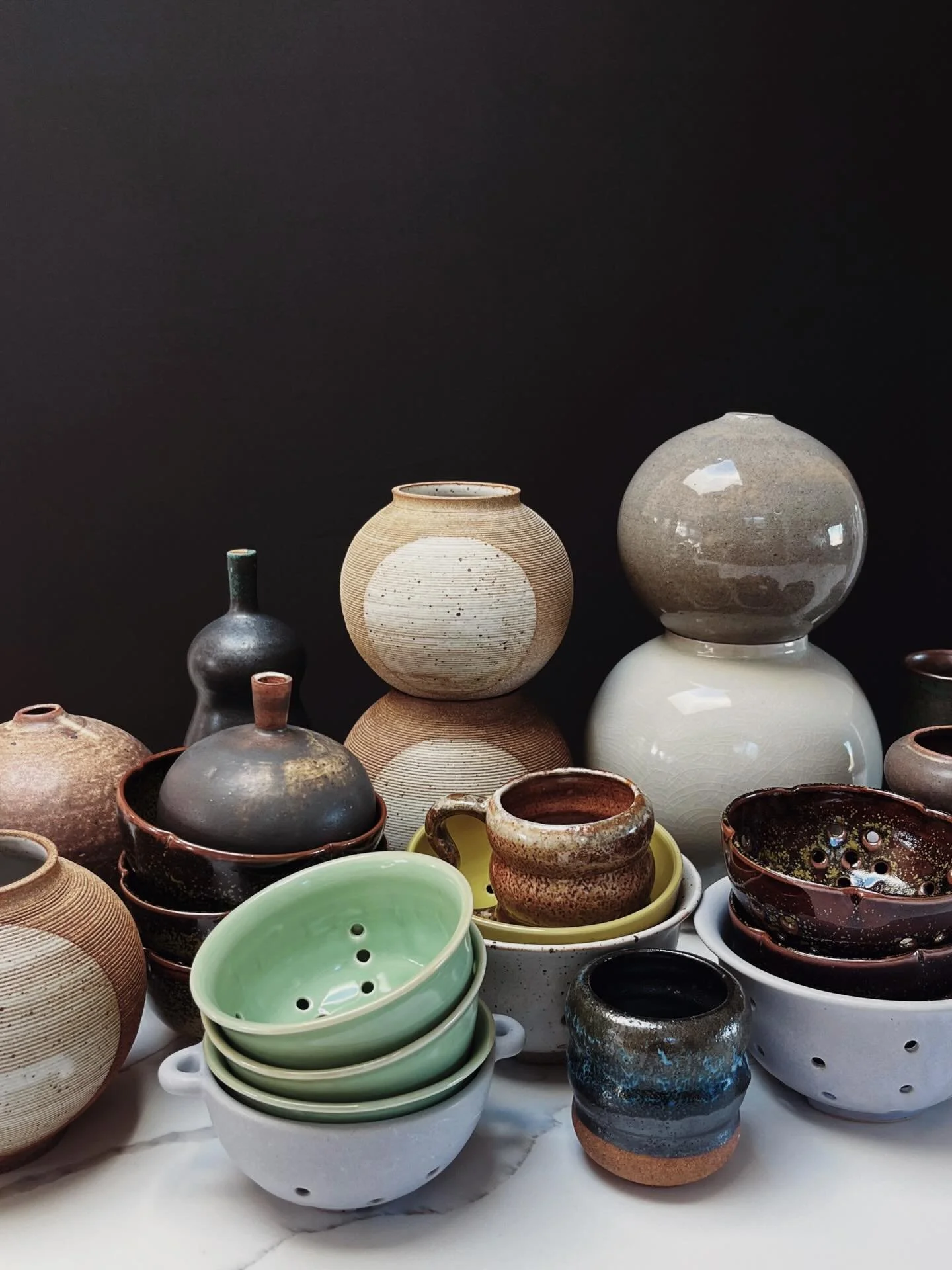 JUICY! End of year shop drop incoming! A smaller drop compared to last year &ndash; with the usual vases, a sampling of seconds, and triple the amount of berry bowls 🫐 These sold out in under an hour last year, sign up on my website for alerts!