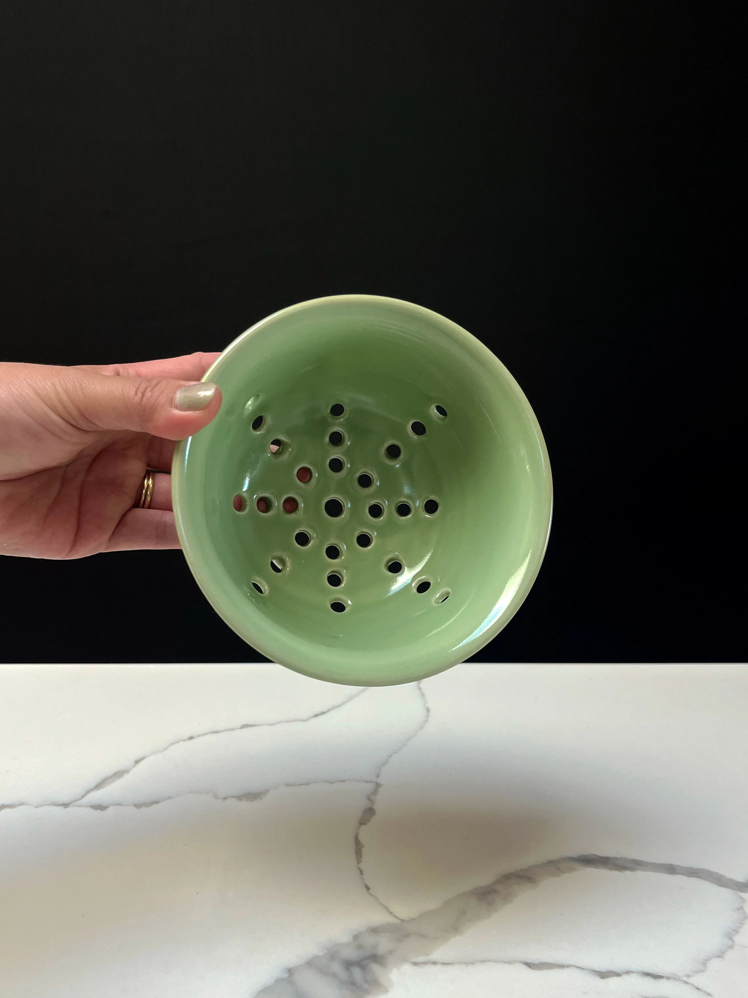 5.5" Tulip Berry Bowl 01