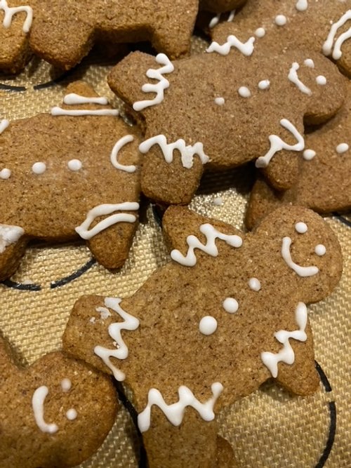 Keto Gingerbread Cookies