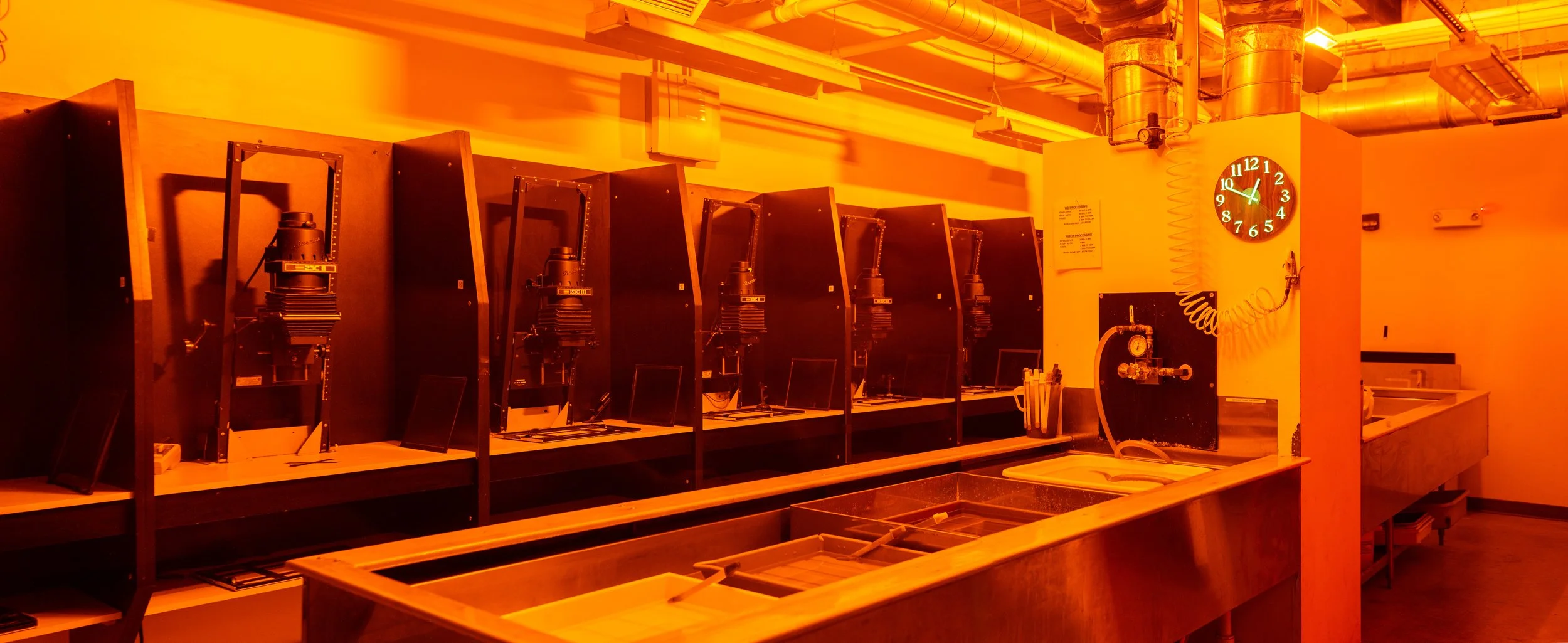 BFA_Photography_Darkroom_02_2022_Photo by Annabelle Collette.jpeg