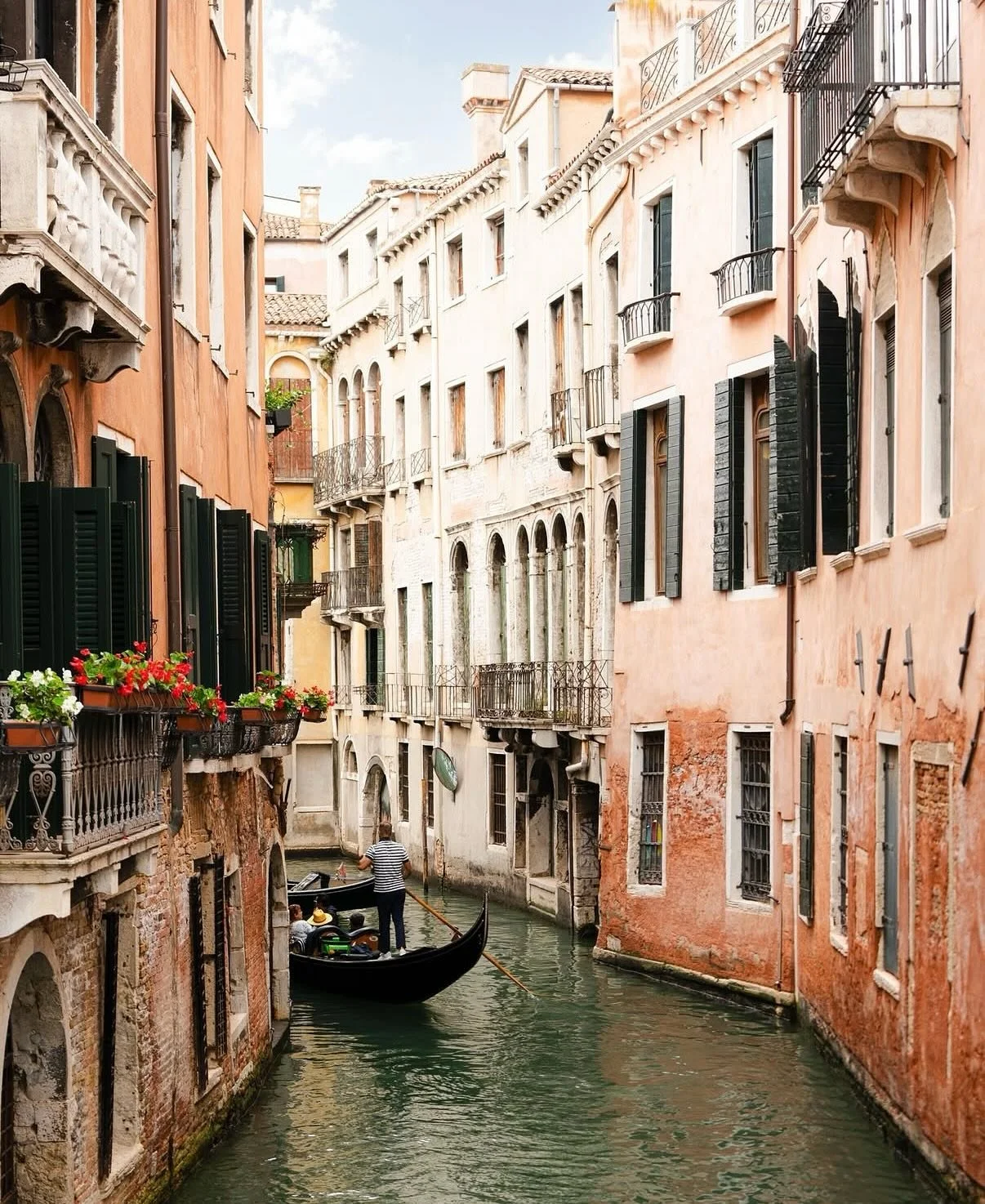 Italy is calling! 🇮🇹 

Finalizing details for a client&rsquo;s Italian honeymoon in just a few weeks. Everything from private cooking classes to wine tastings in Tuscany. 🍝 🍷